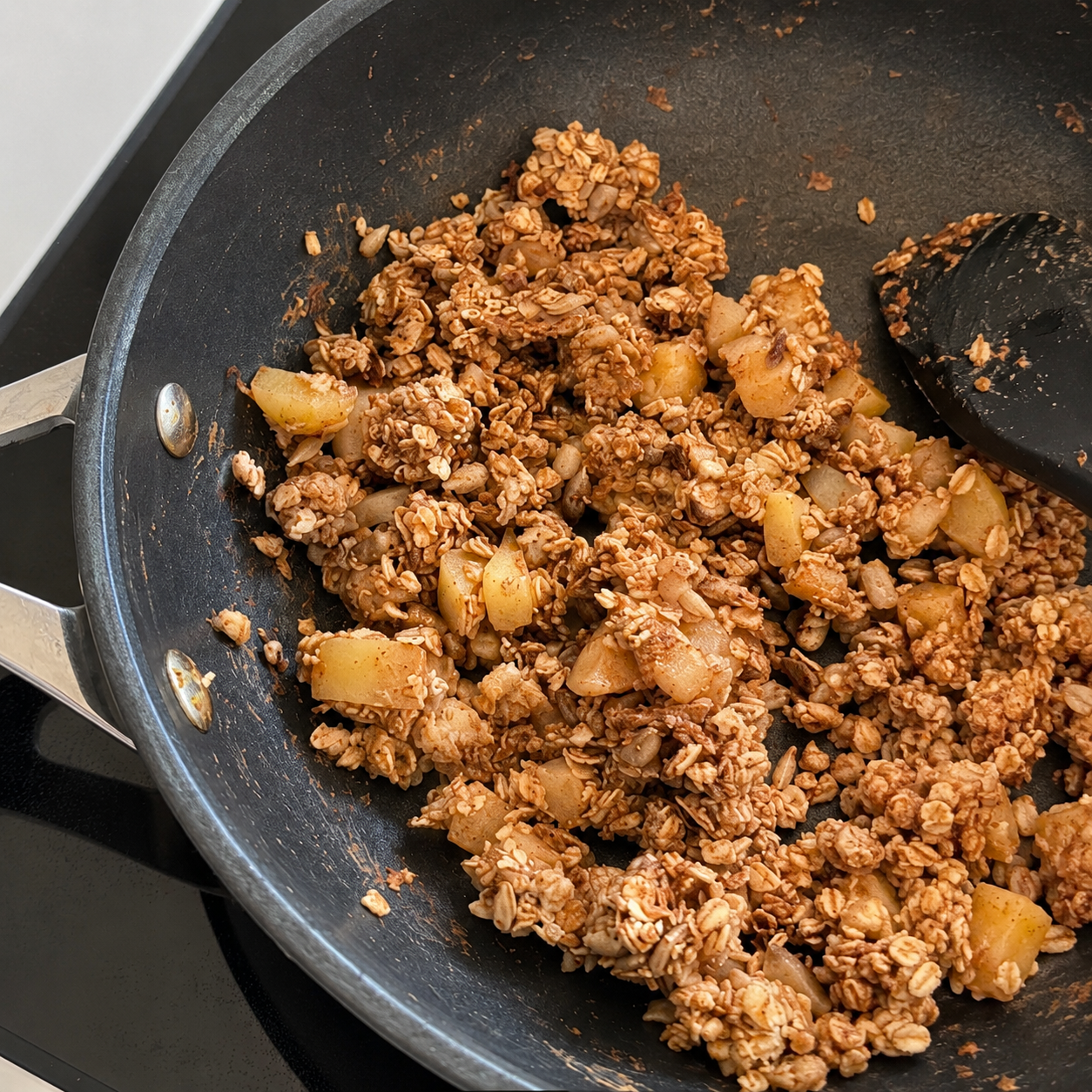 Warme pangranola met appel