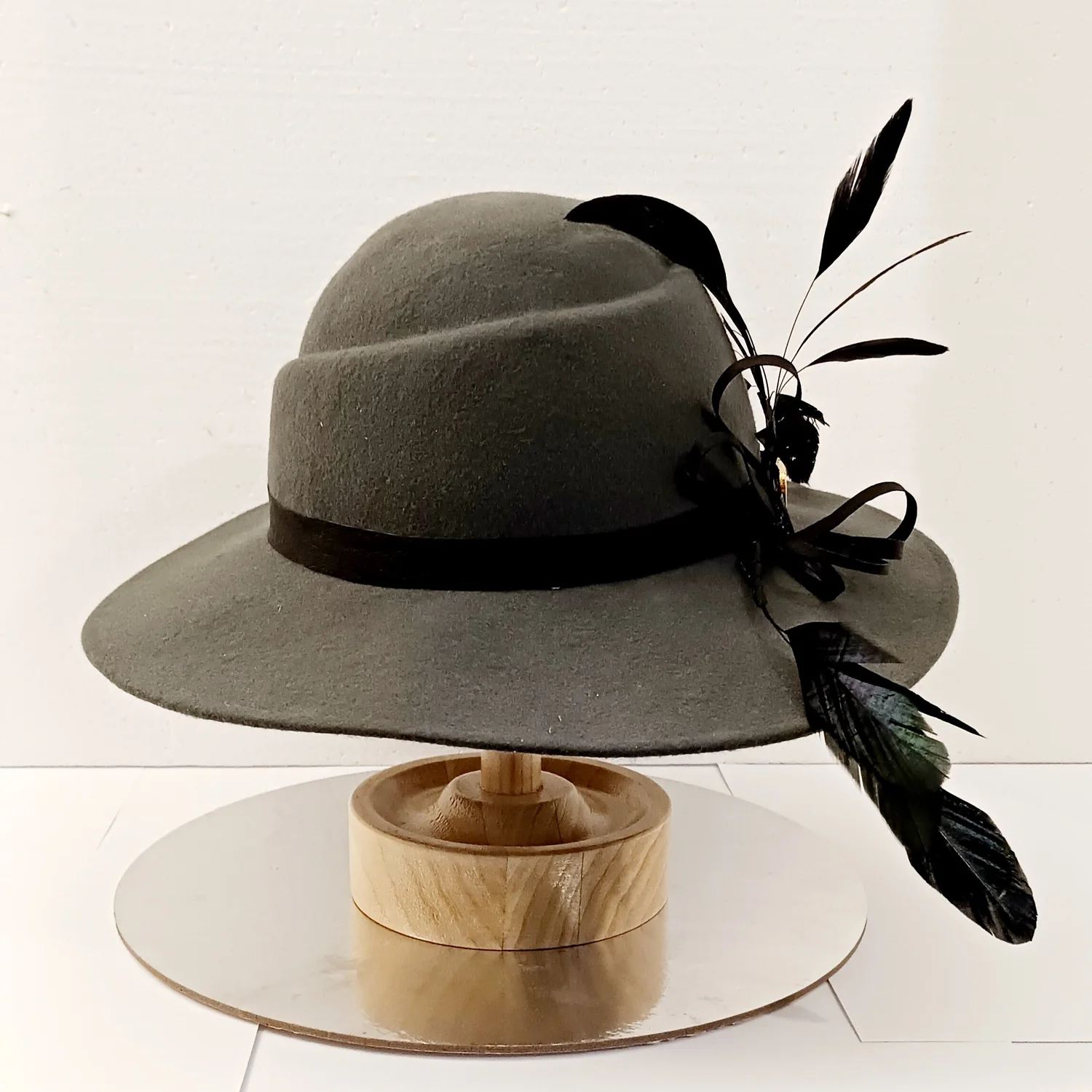 Wool Felt Hat with Feather Trim Black Wool Felt Fedora Hat With Feather Trim – Luxury Divas main image 3