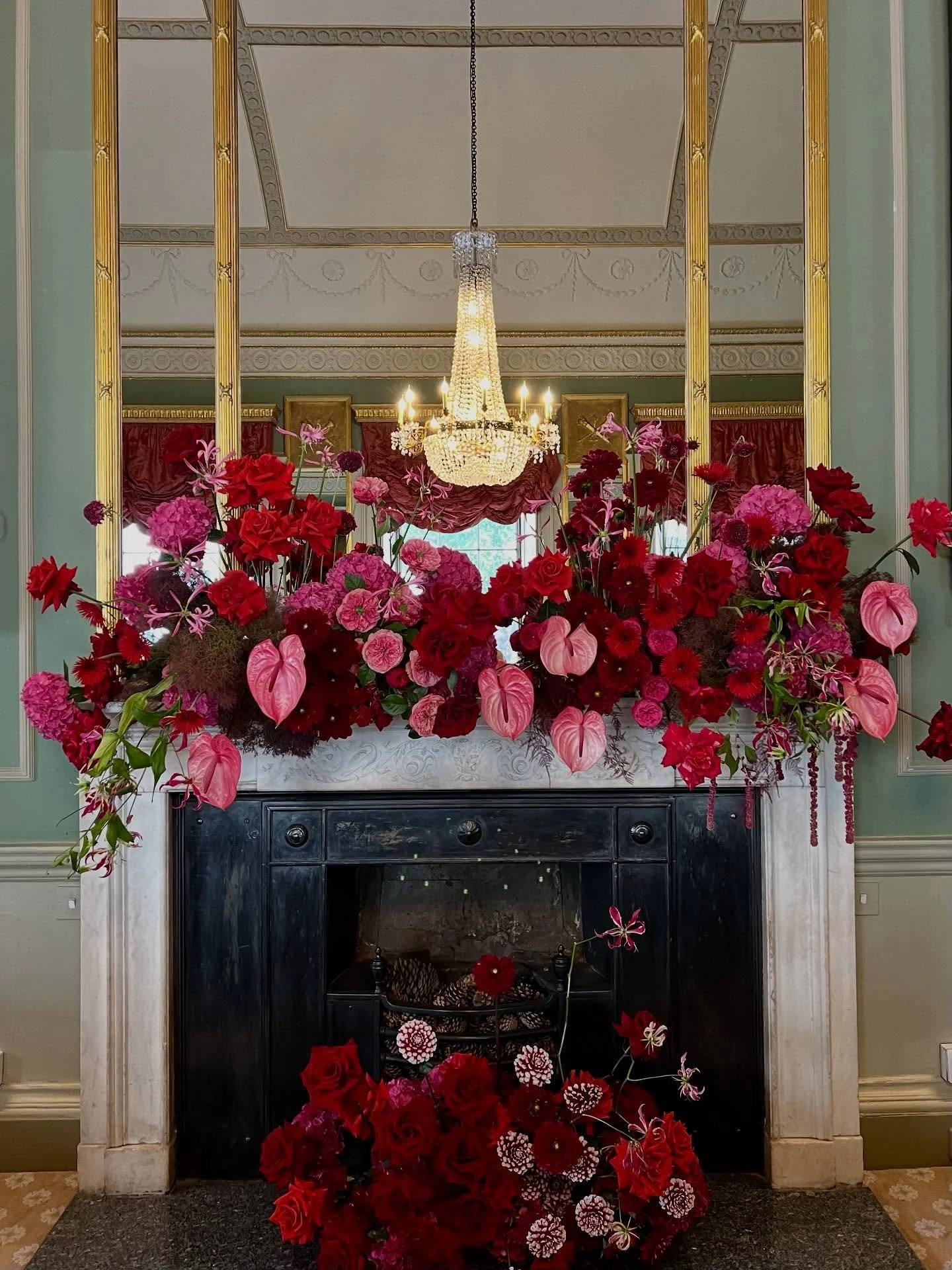 On a rainy day in July we created a statement wedding breakfast fireplace installation and it&rsquo;s become an all time favourite of ours 🌹💞 

The design is full of texture, height and depth and this installation became the backdrop to our couples