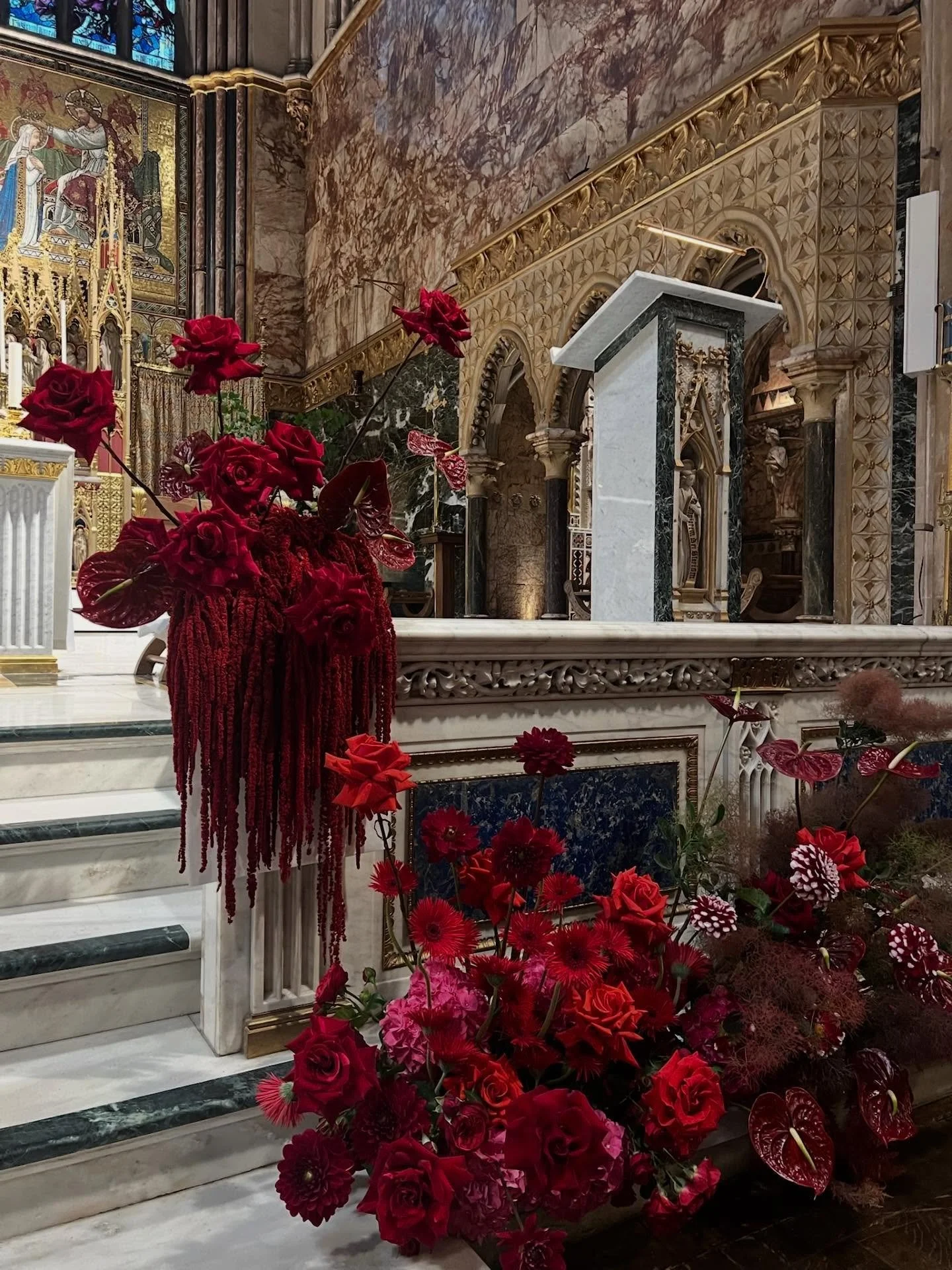 Wishing everyone a Valentine&rsquo;s Day full of love whoever you&rsquo;re sharing it with, and however you&rsquo;re spending it. ❤️

This setup at Farm Street Church in Mayfair for Emma &amp; Felix felt like the perfect reminder of why we do what we