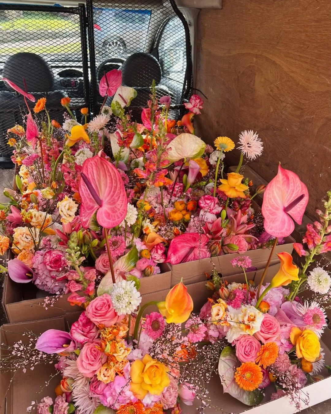 Rosie &amp; Zaheer&rsquo;s unforgettable celebration at @offleyplace is a day that will forever hold a special place in our hearts. One of those iconic weddings where everything aligned from the couple, the setting, the flowers.

Their colour palette