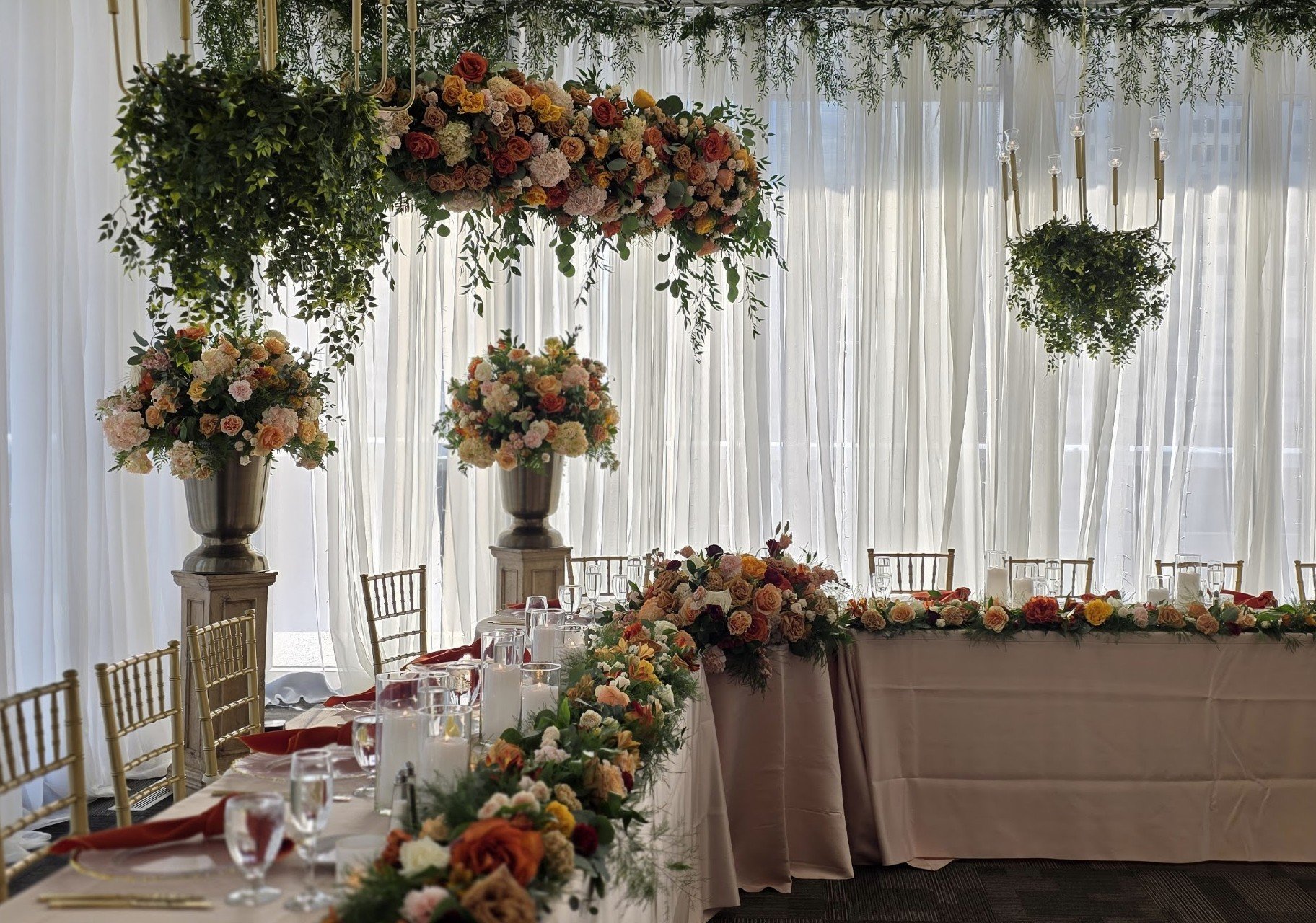 urn head table 2.jpg