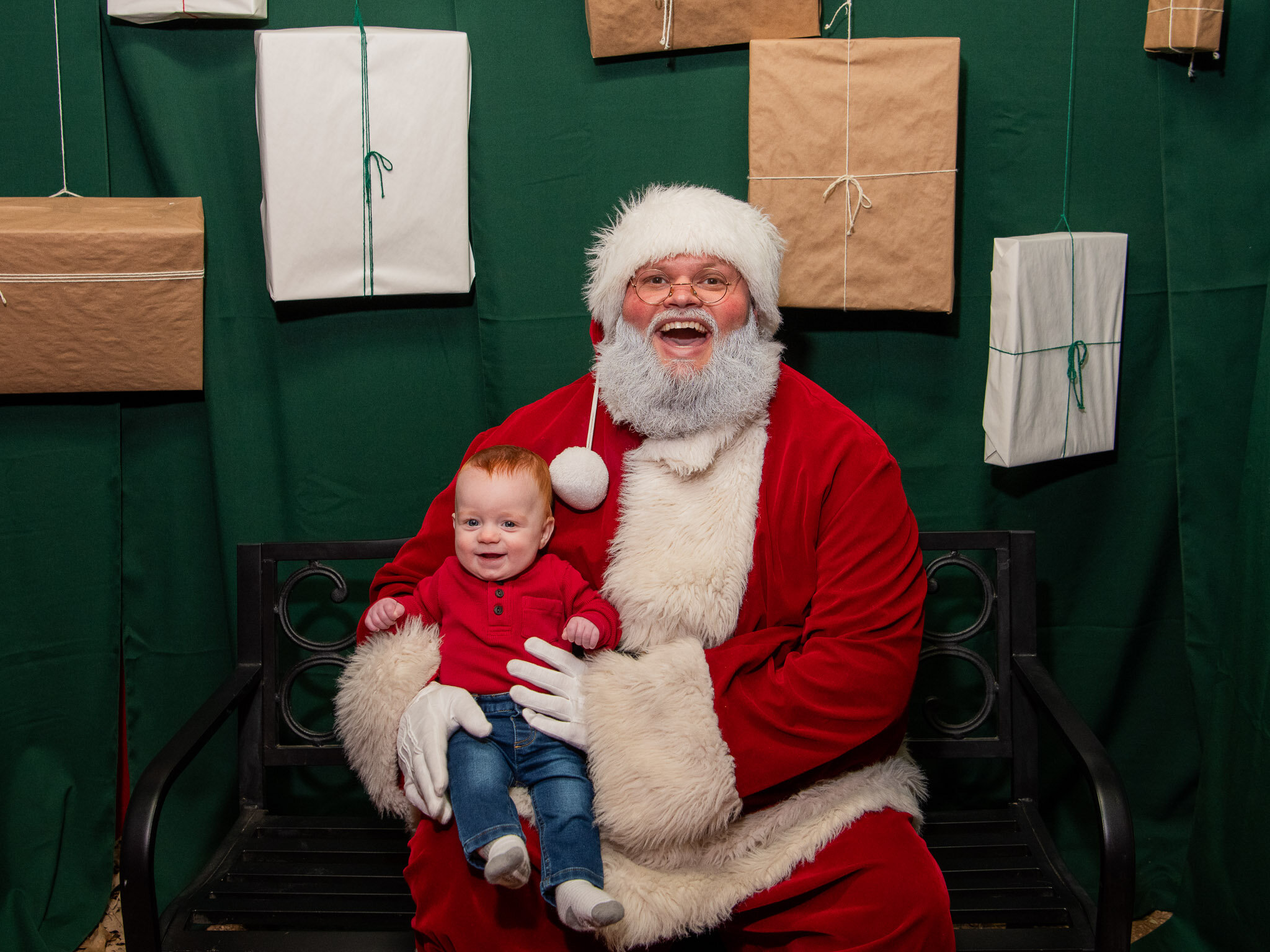 Santa's jolly adventure with all of you over the past three weekends was so fun at the Christmas Market at Parks Legado! ✨ We have all the photos to help you create the perfect Christmas card. 📸🎅

https://www.parkslegado.com/santa-photos

Prepare t