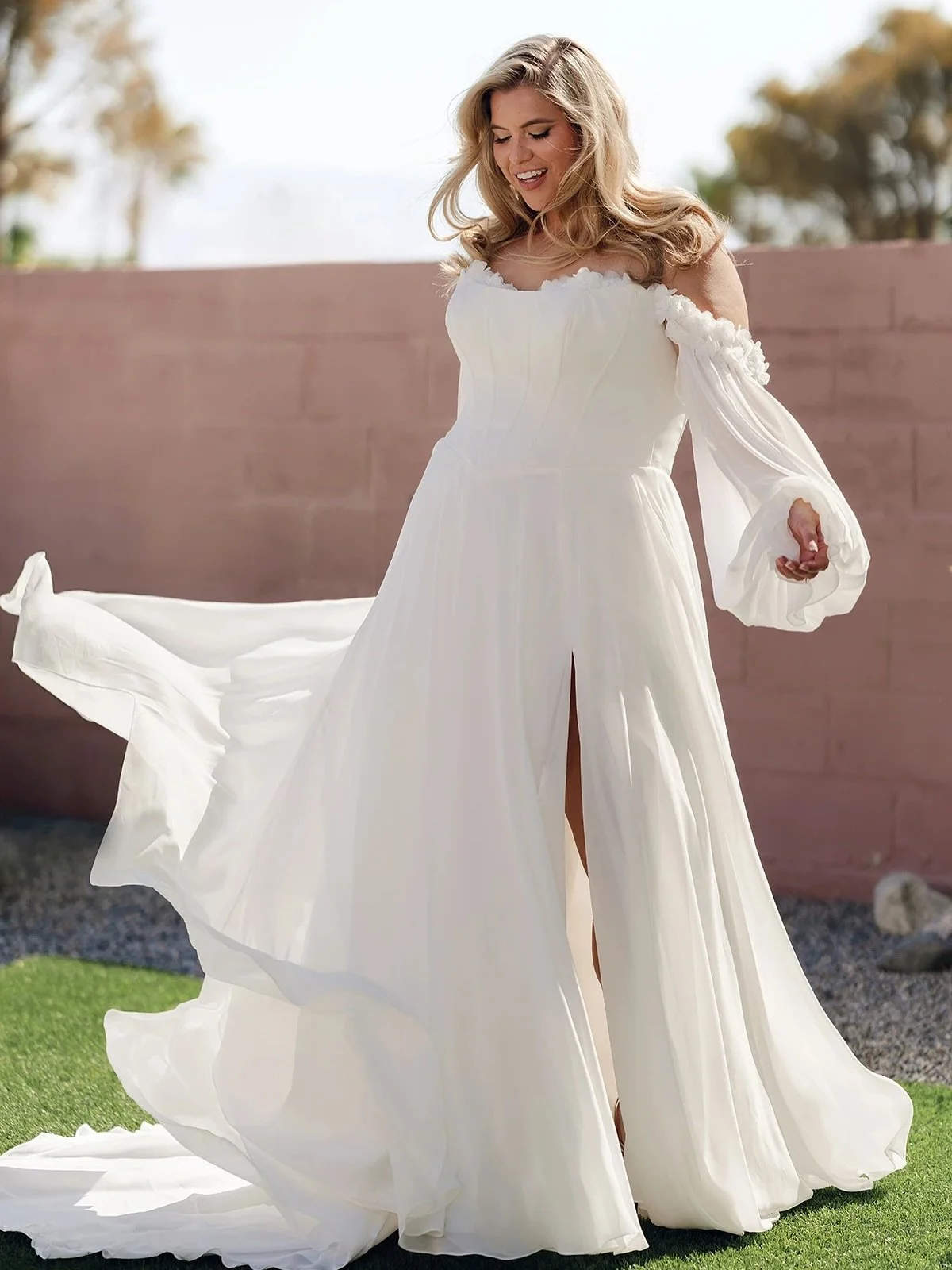 Which way are you styling this new @missstellayork style? 😍 Personally, we LOVE the billowing sleeves! 
*Yes, the gown does also have that perfect flowing chiffon skirt you’ve been looking for 👌