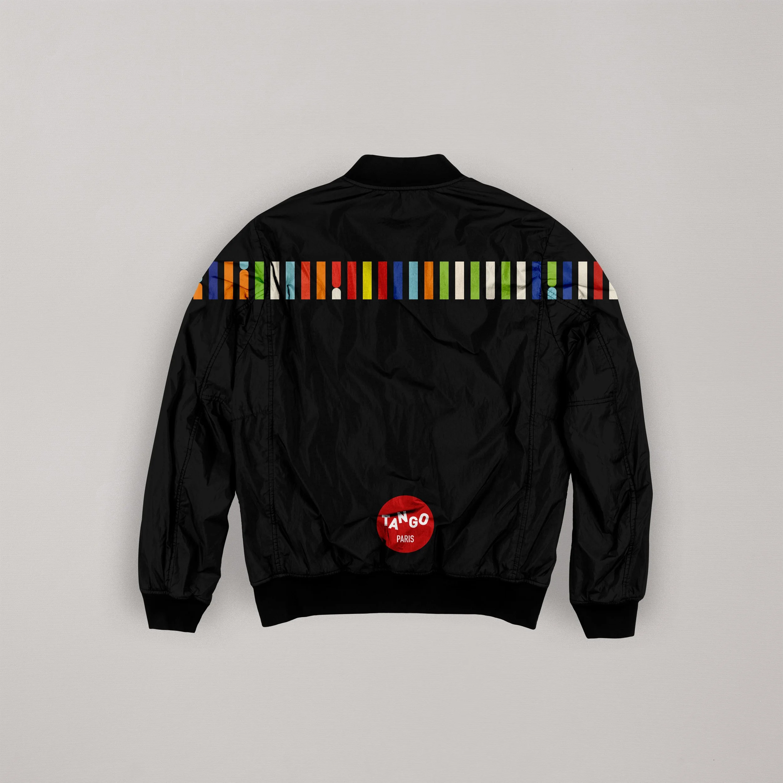 FULL BLACK+ligne_FW_Jacket_Mockup.jpg
