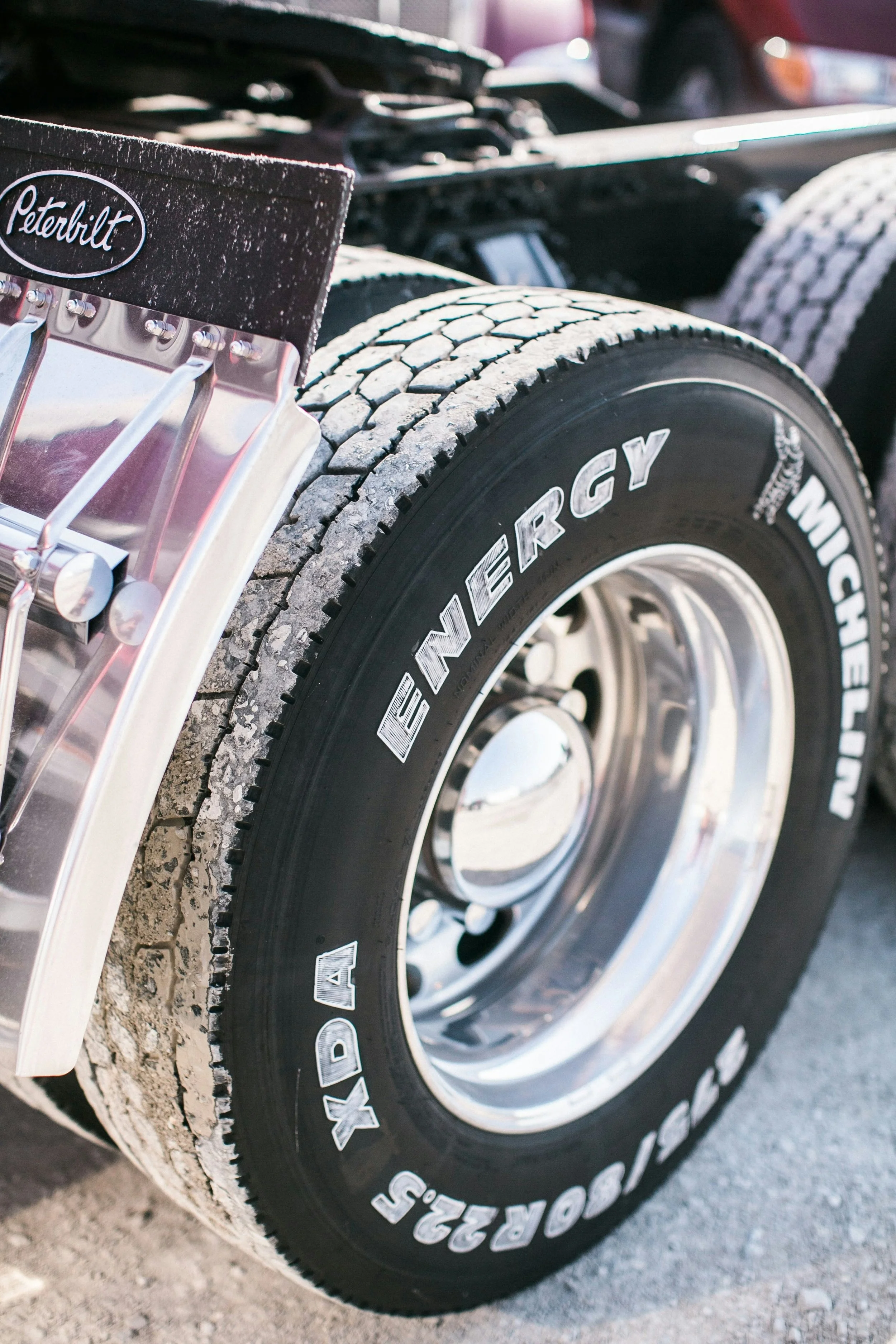 Navigating the Road Ahead: Key Trends Shaping the U.S. Trucking Industry in 2025