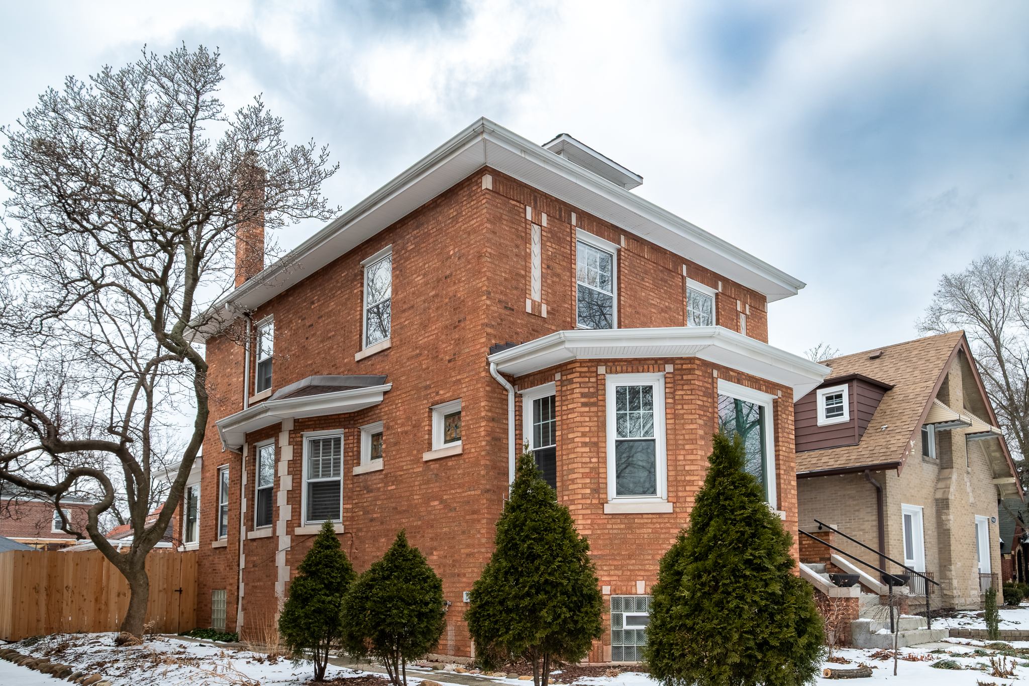 9604 S Hamilton Ave, Chicago, IL 60643