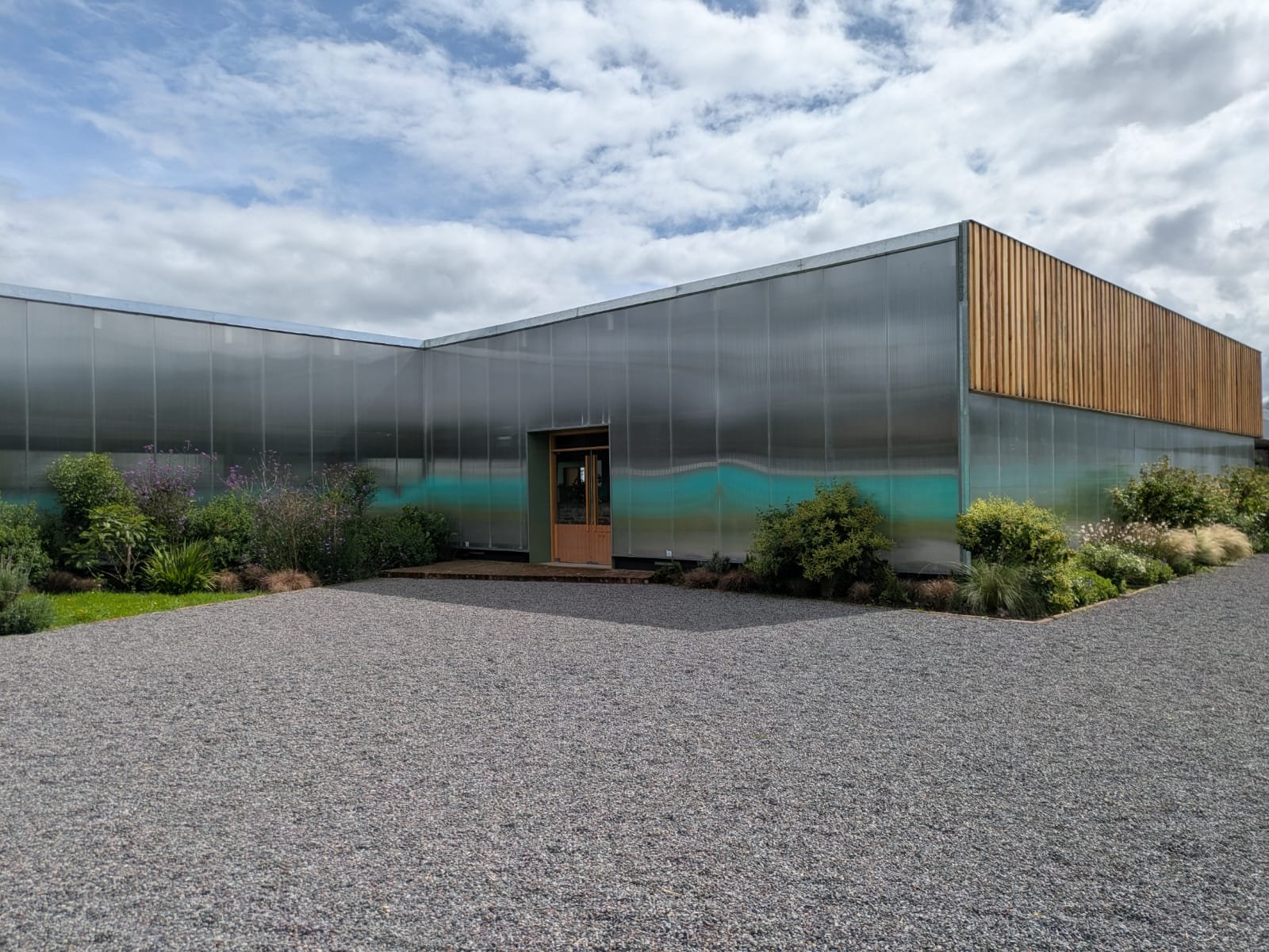 PHOTO-2025-04-11-06-06-07 3.jpg