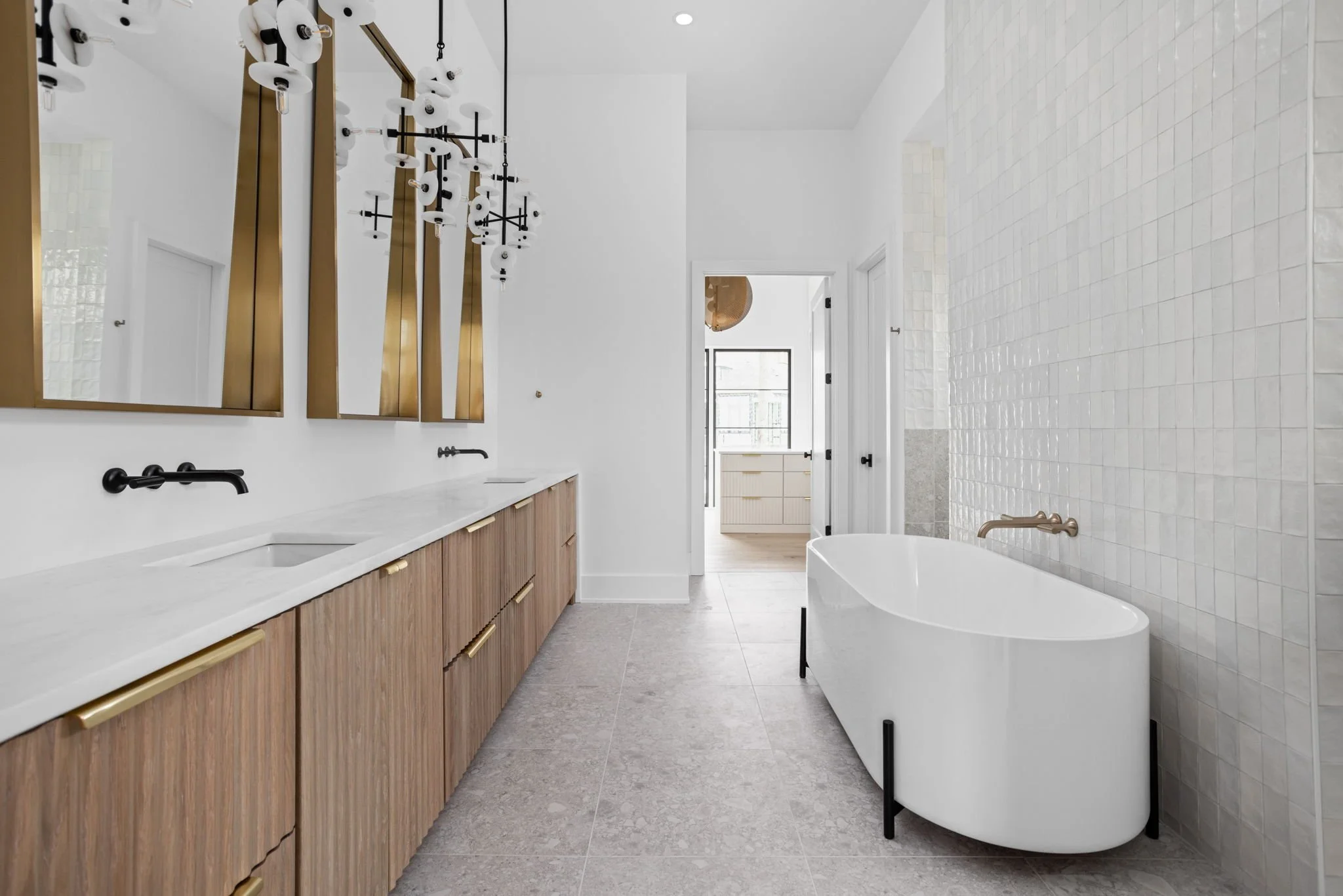 1-web-or-mls-10771-holliday-farms-blvd.jpg