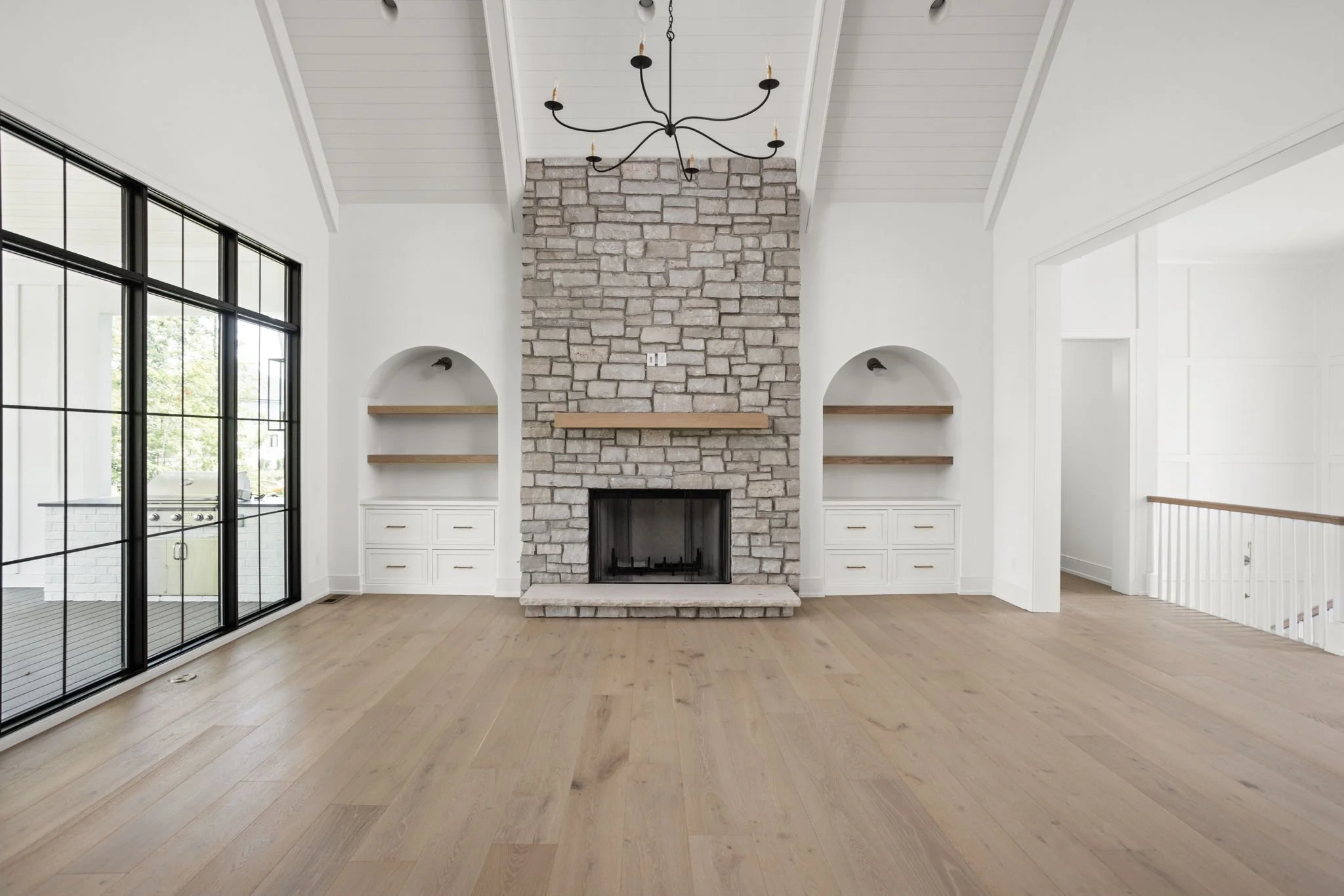 231-web-or-mls-20289-chatham-hills-blvd.jpg
