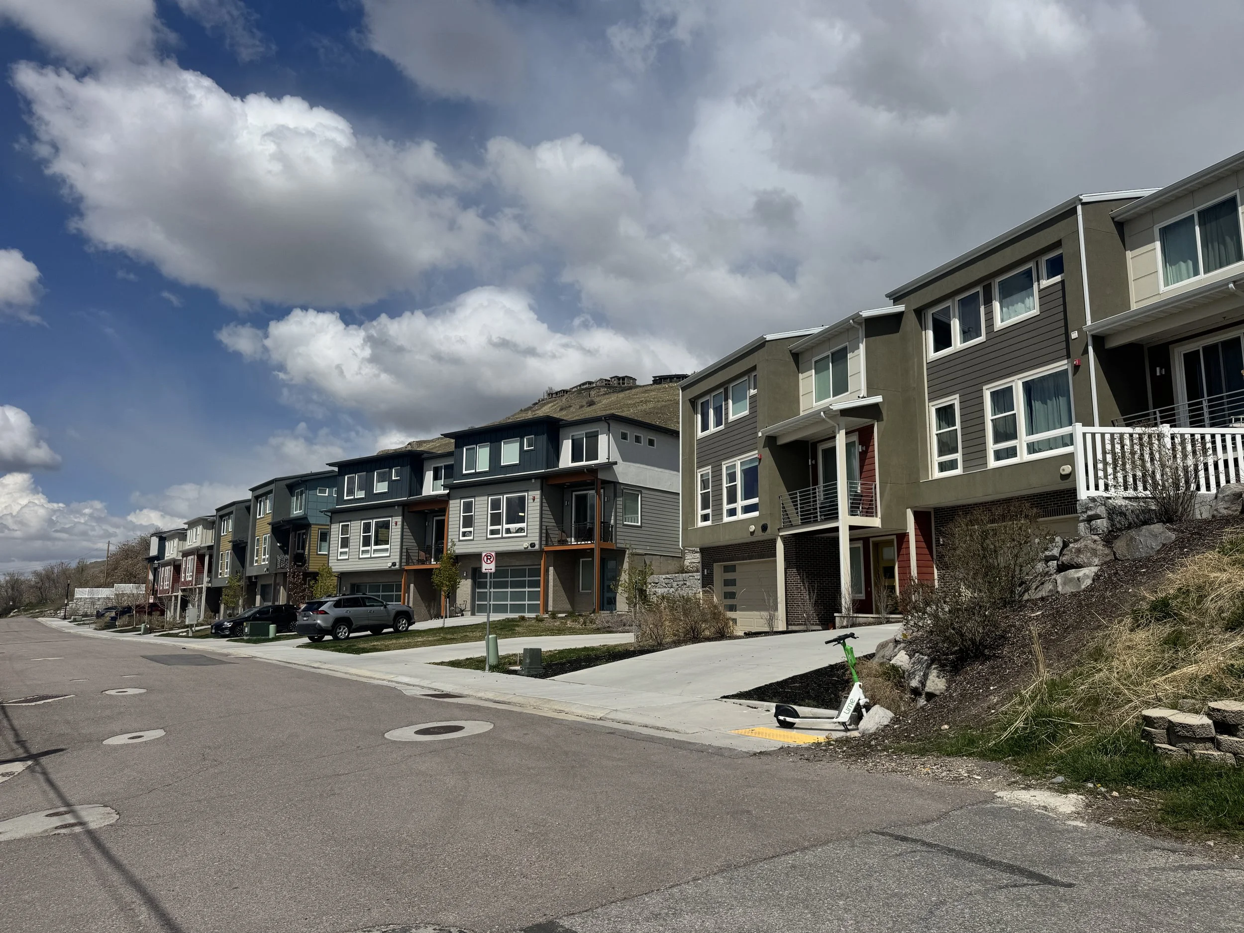 Victory Road is a 13 unit residential infill project. Uterra and its partners acquired the raw 2.1 acres and brought the project to full entitlement. It was then sold to a local builder/partner. 
