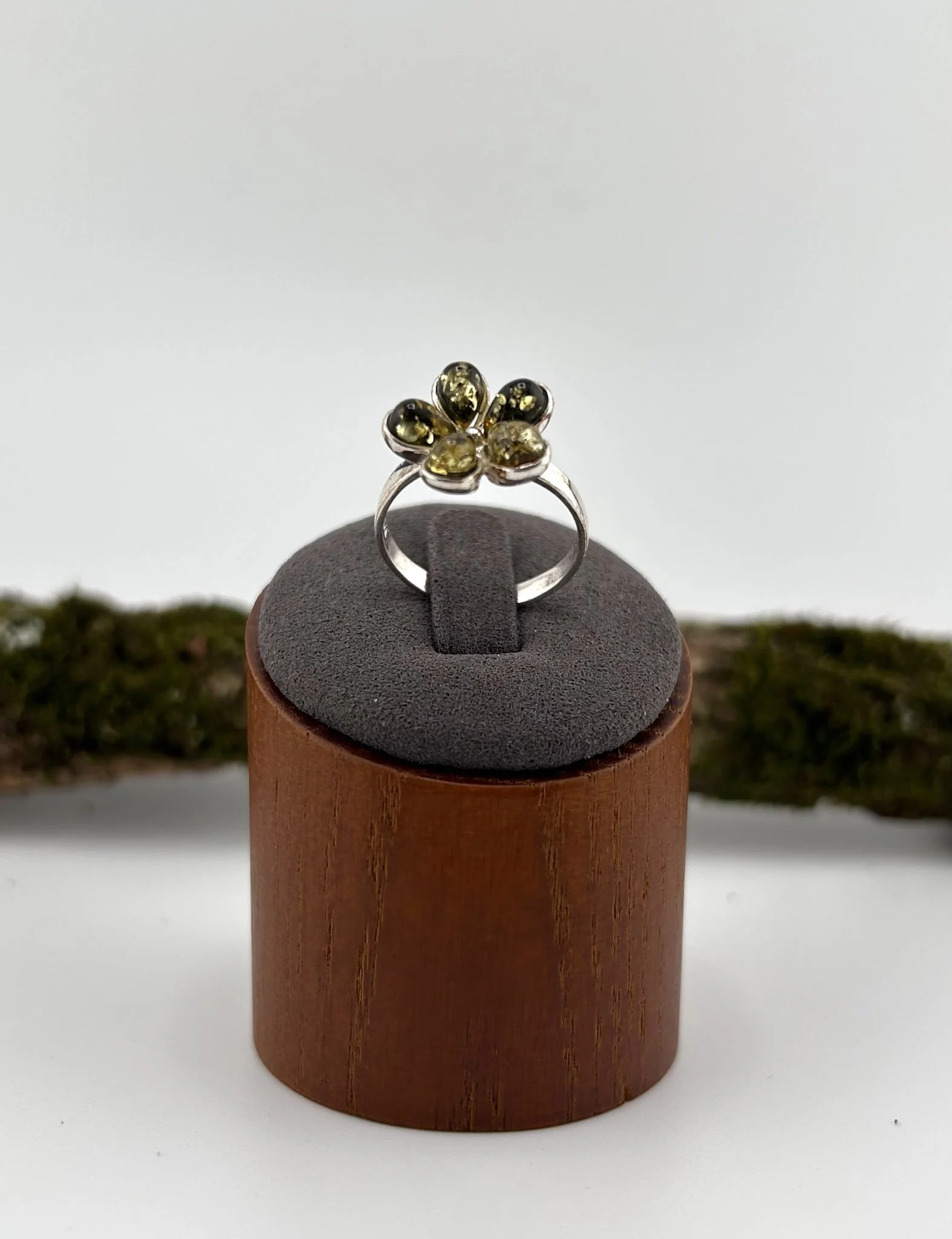 Green Baltic Amber Flower Ring | Sterling Silver