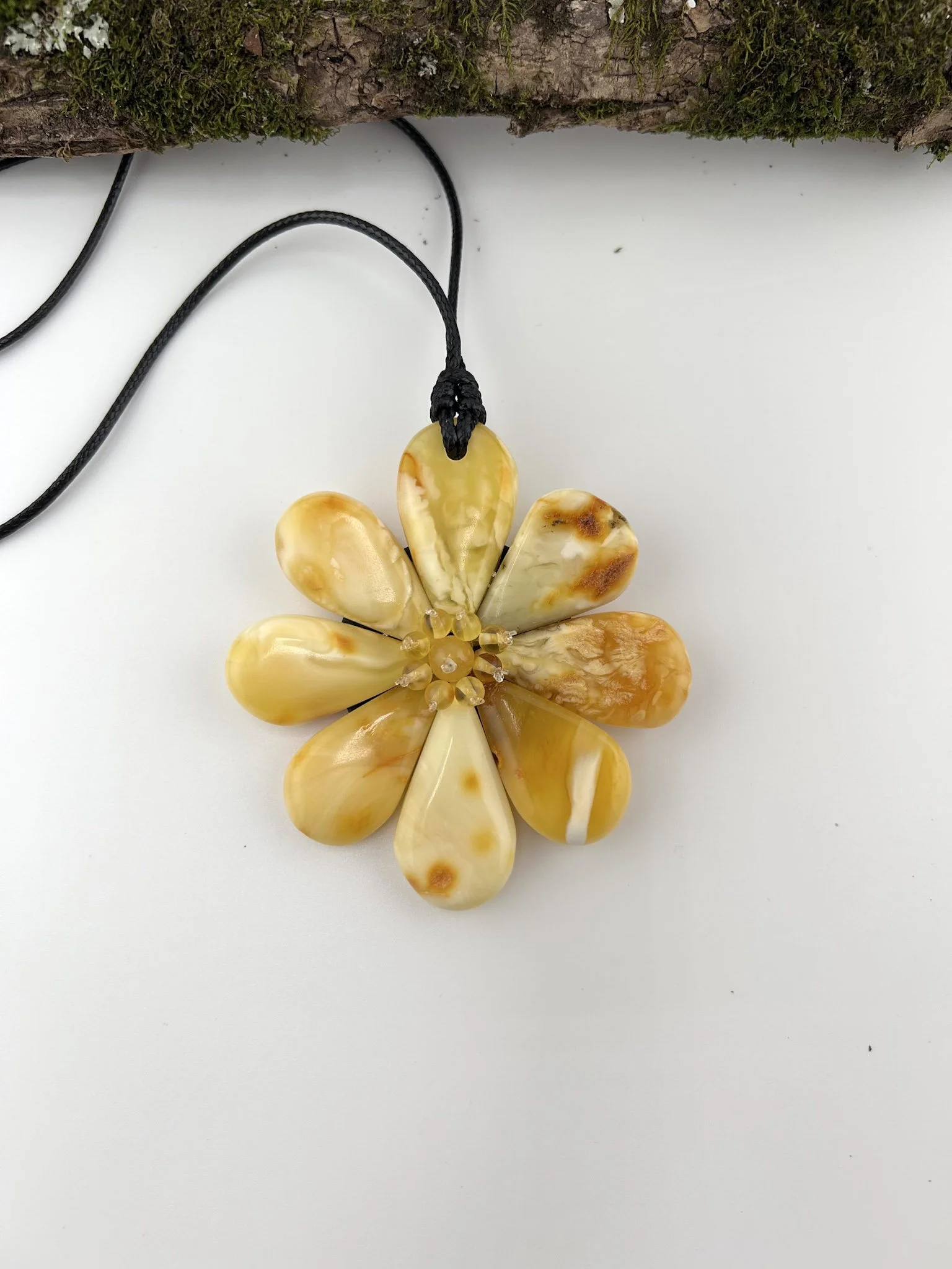 Golden Daisy | Butterscotch Baltic Amber Flower Necklace