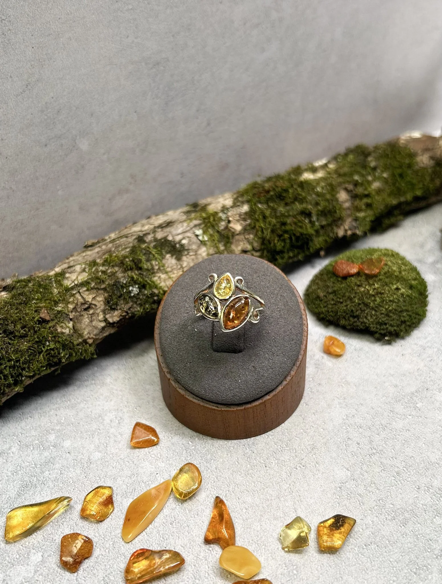 Ivy | Sterling Silver Multi-Color Baltic Amber Ring