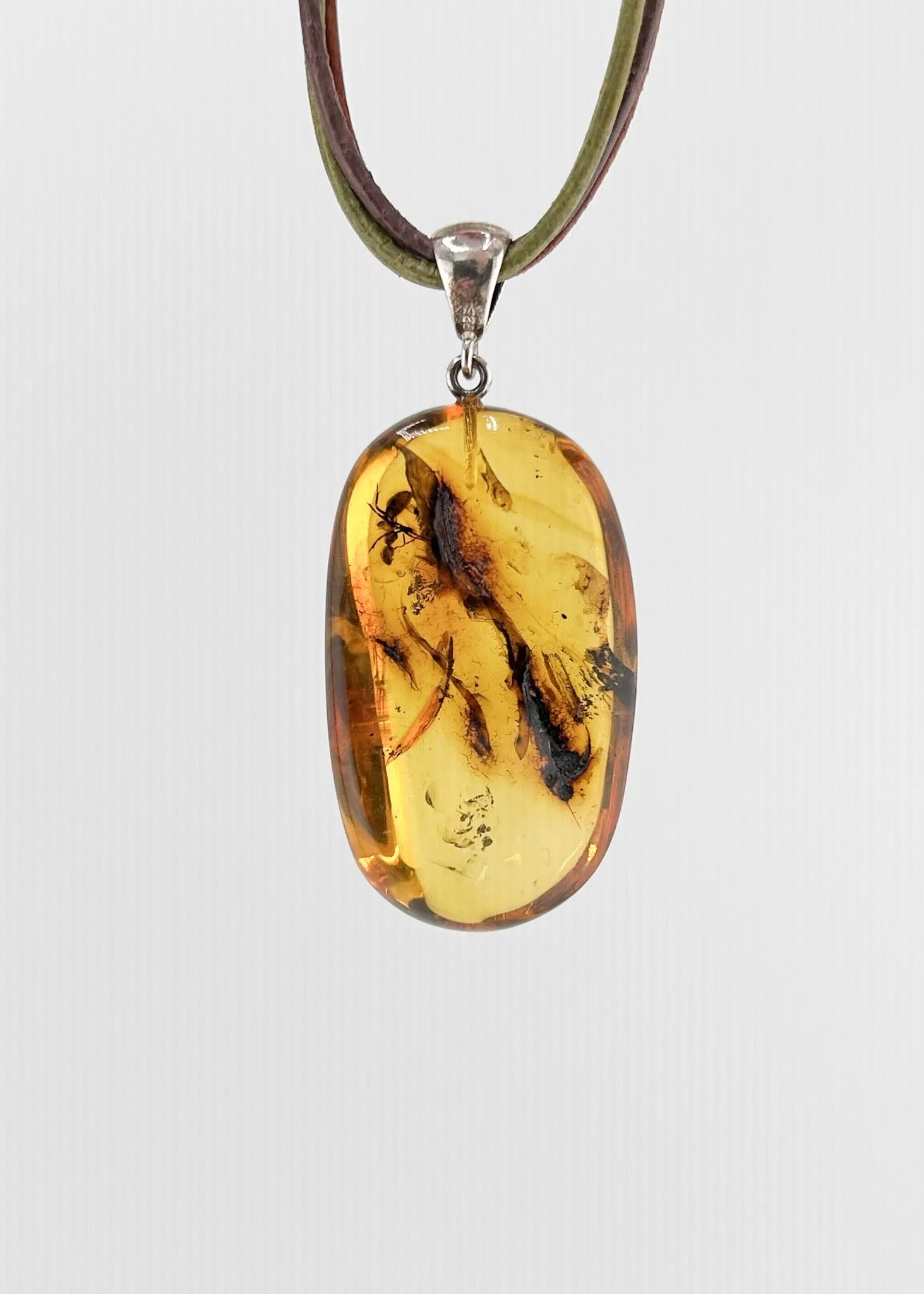 Oval Baltic Amber Pendant with Insect Inclusion – Natural Amber Fossil Jewelry