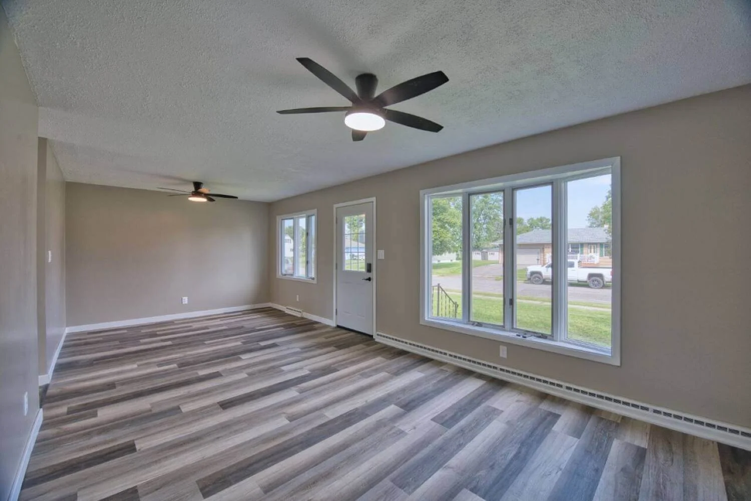 222 Arlington Rd, Hoyt Lakes, MN