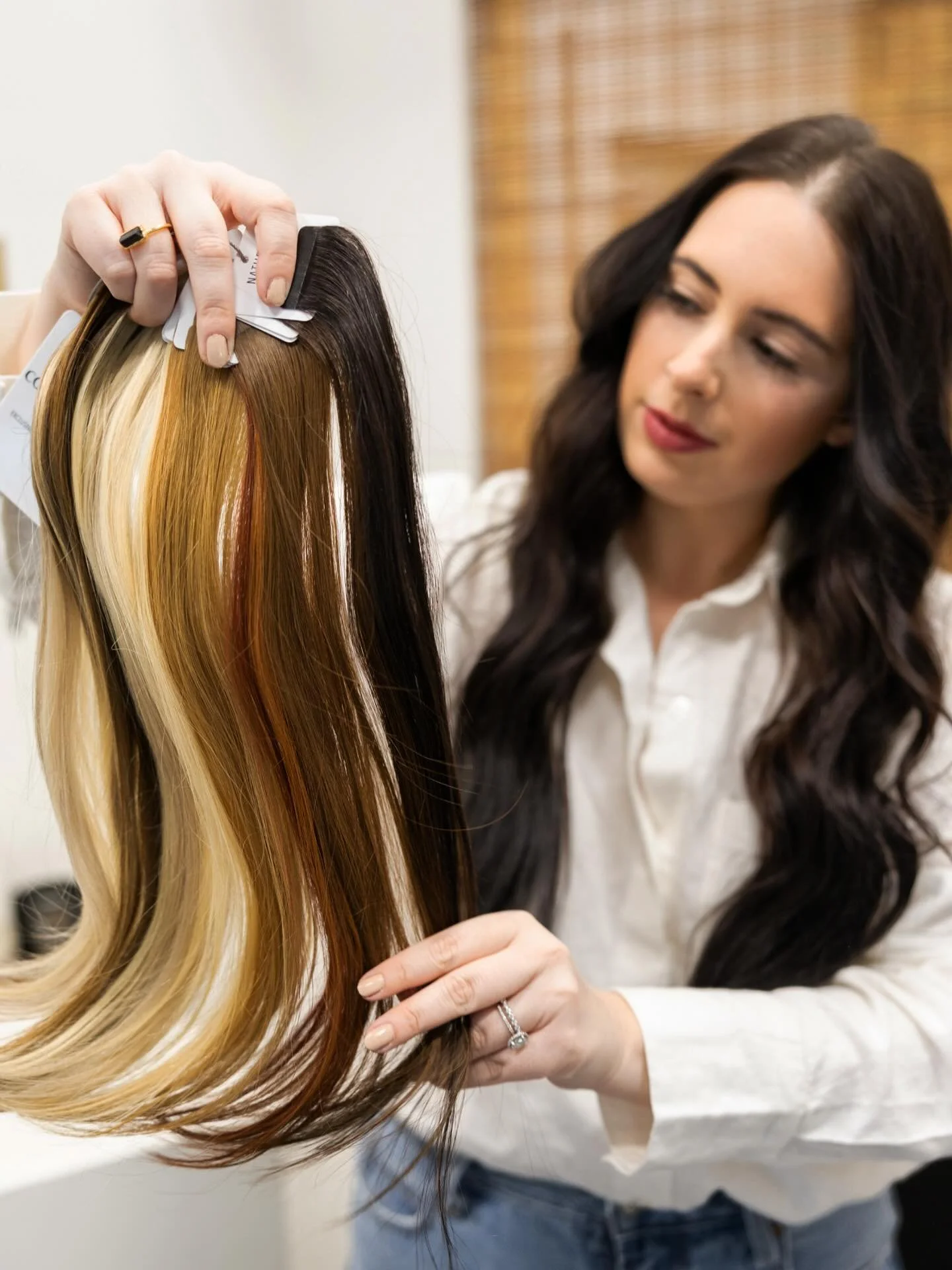 Extensions aren’t just for length. 
Most of my clients come to me not because they want long hair, but because they want fuller, thicker, more effortless hair.
✨ Adding volume to fine or thinning hair
✨ Blending out uneven layers or grown-ou