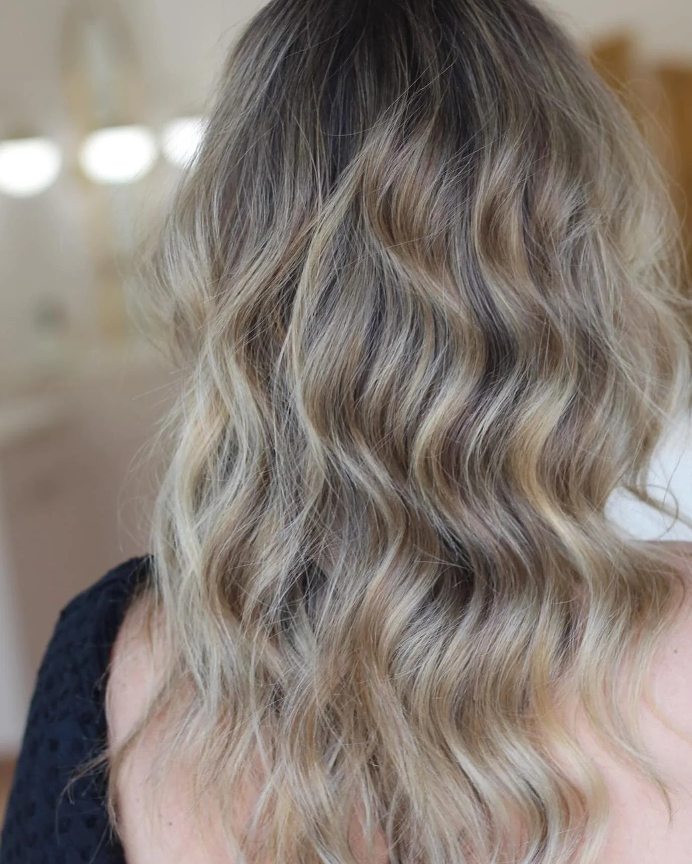 Soft, seamless bronde designed to feel effortless. 

Lived-in dimension, low-maintenance upkeep, and that subtle glow that becomes part of your personal style. 

The kind of color that feels like you, only elevated. 🤎