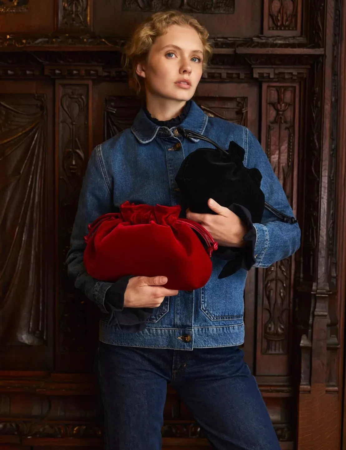 puffball_velvet_clutch_black_resized_1_.jpeg