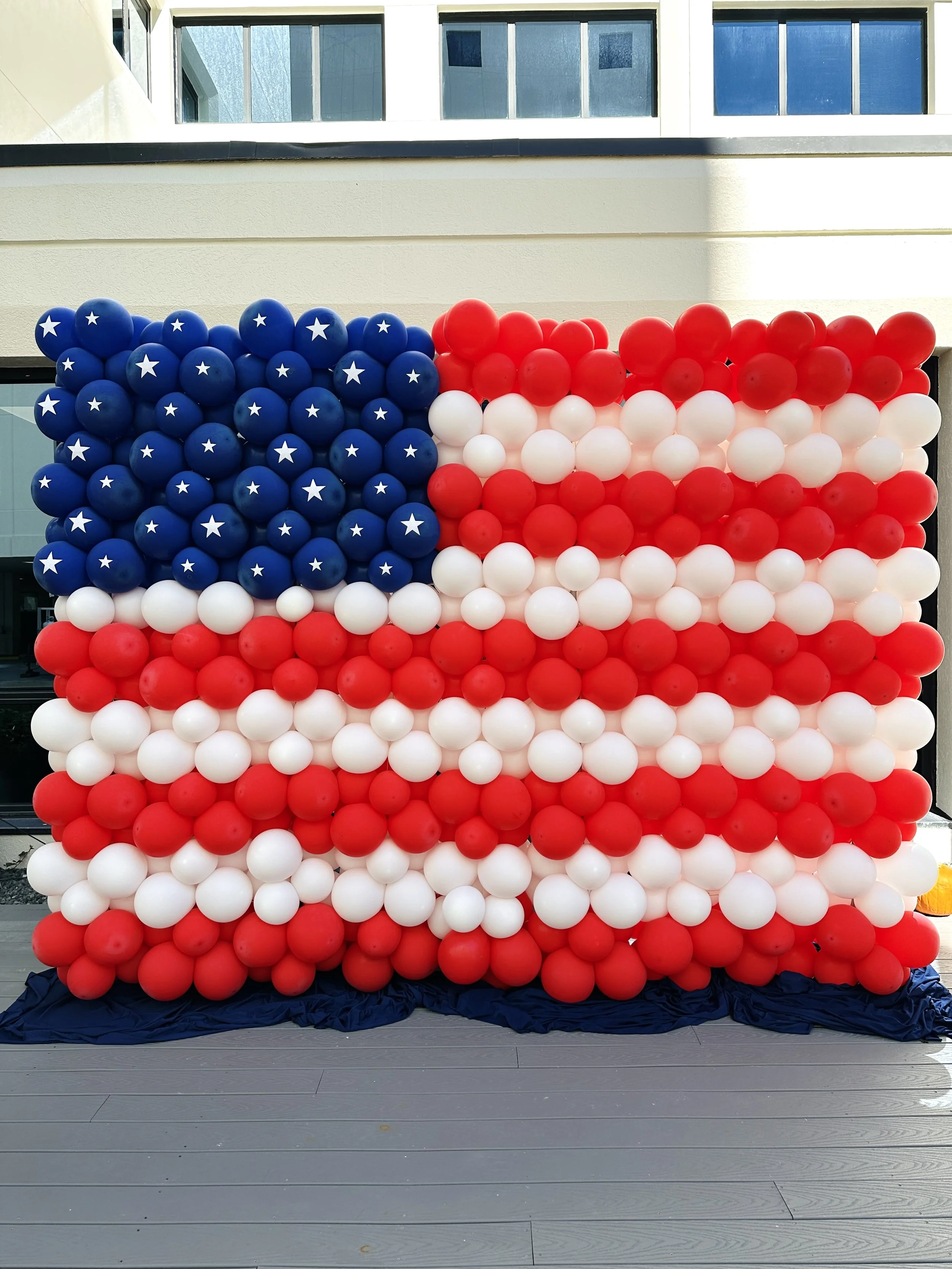 Balloon Flag, HCA