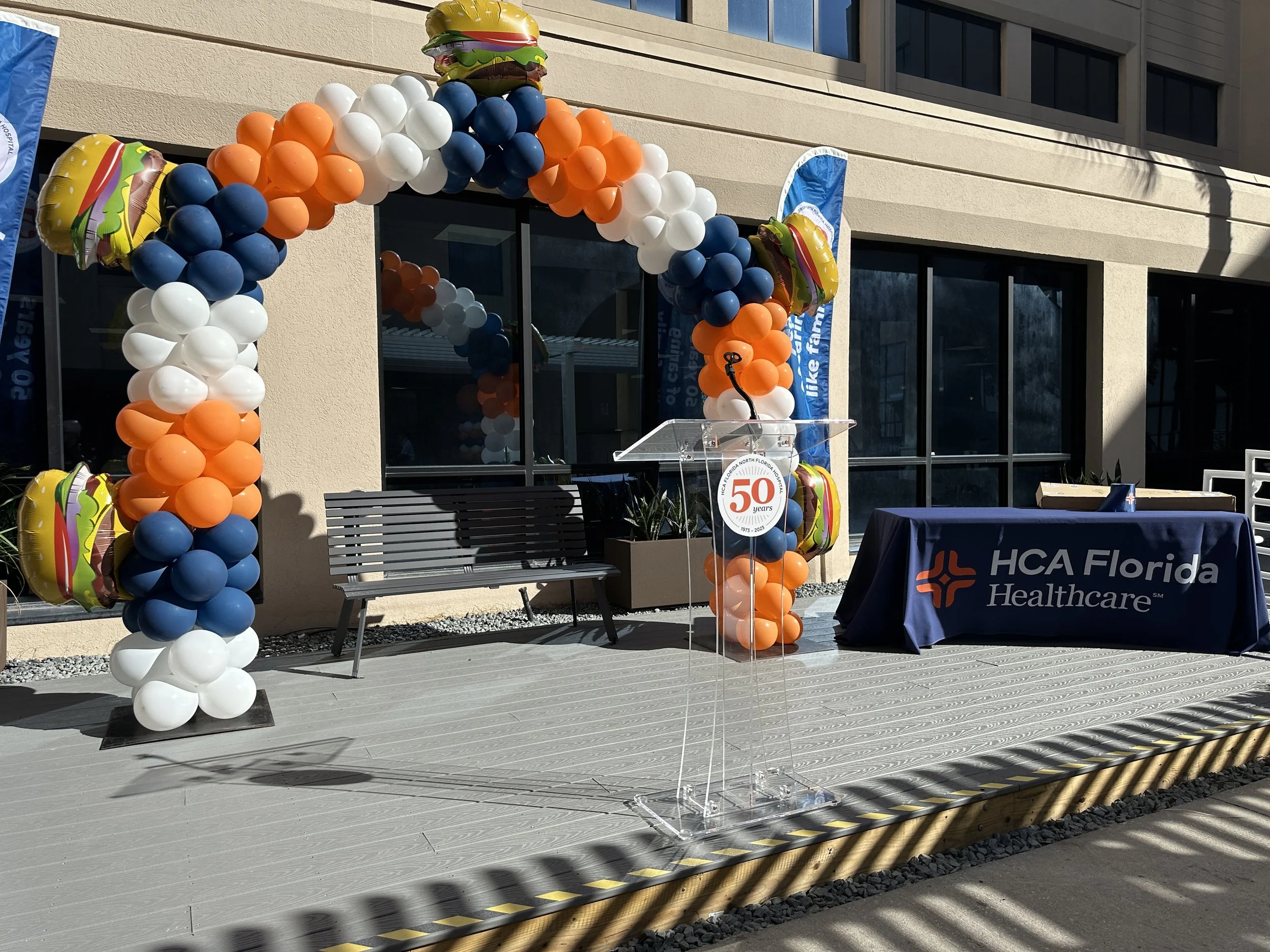 Classic Balloon Arch: Color Blocked 