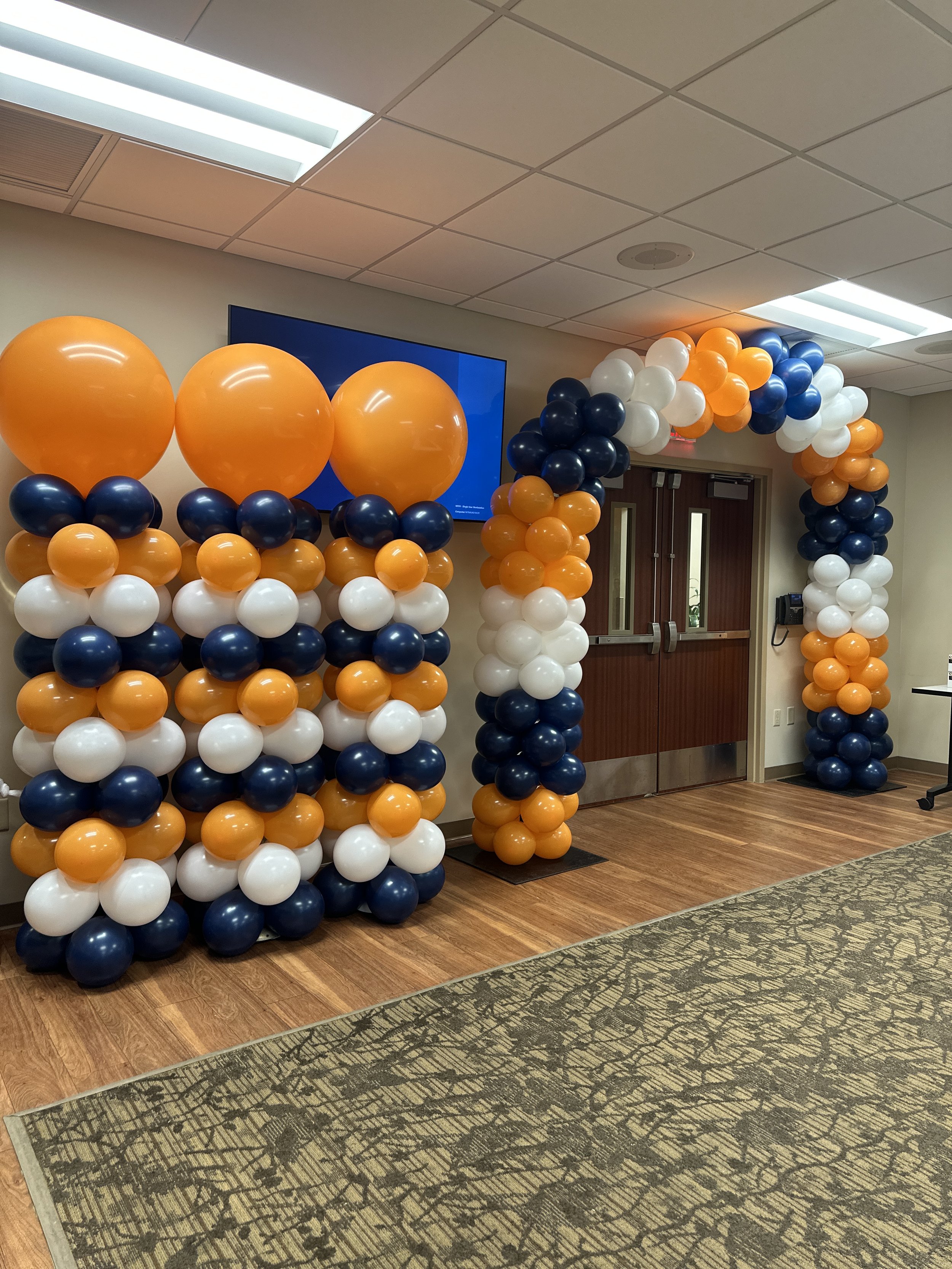 Classic Balloon Column (6ft tall +3ft topper)