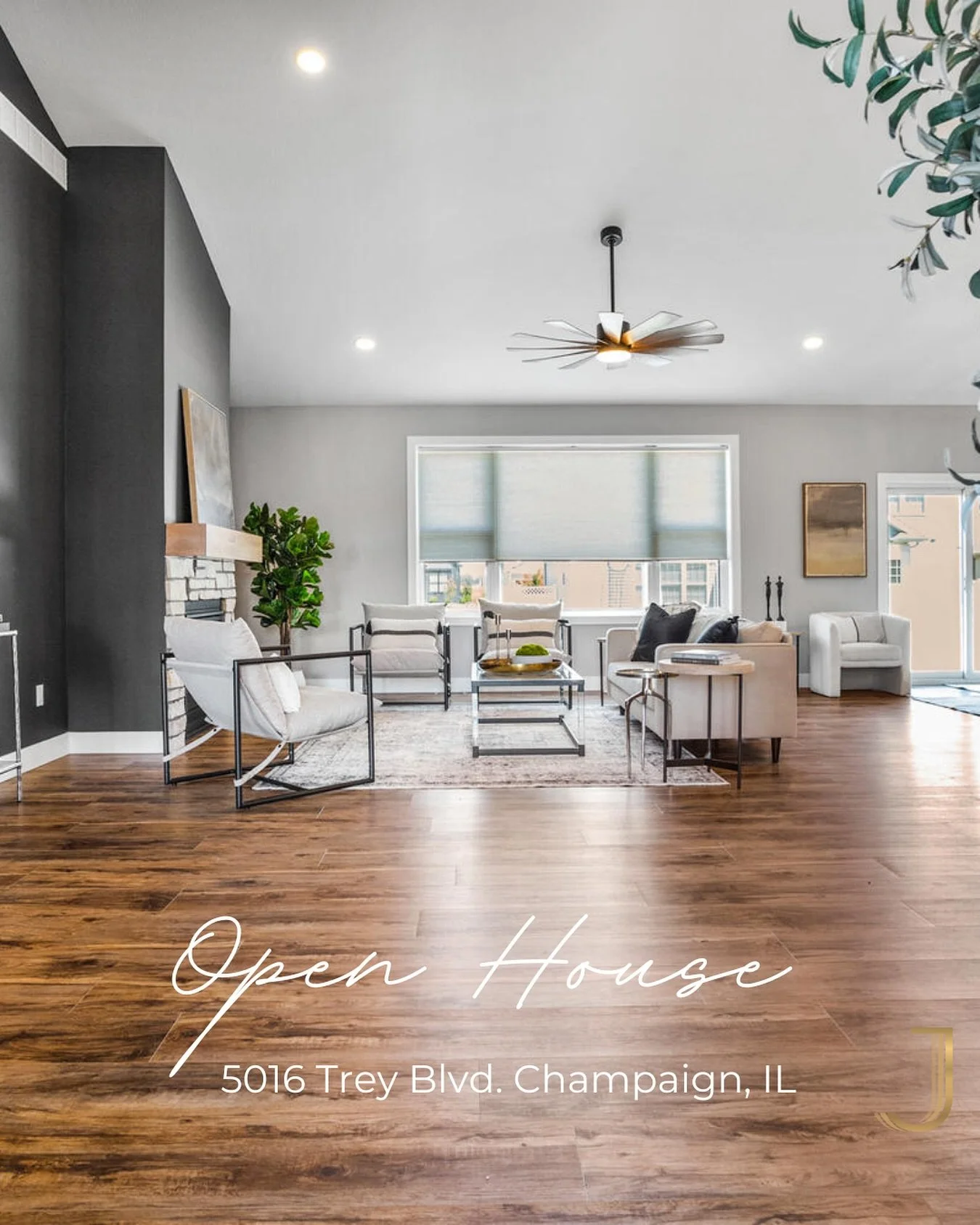 Join @jcollectivehomes and @tomscoffeechampaign at our OPEN HOUSE this Sunday - 9/7 from 2:00-4:00pm! Grab a cup of delicious coffee while you tour this gorgeous new construction home 🩷☕️ 

✨ Low maintenance yard &amp; zoned for Mahomet schools!!!! 