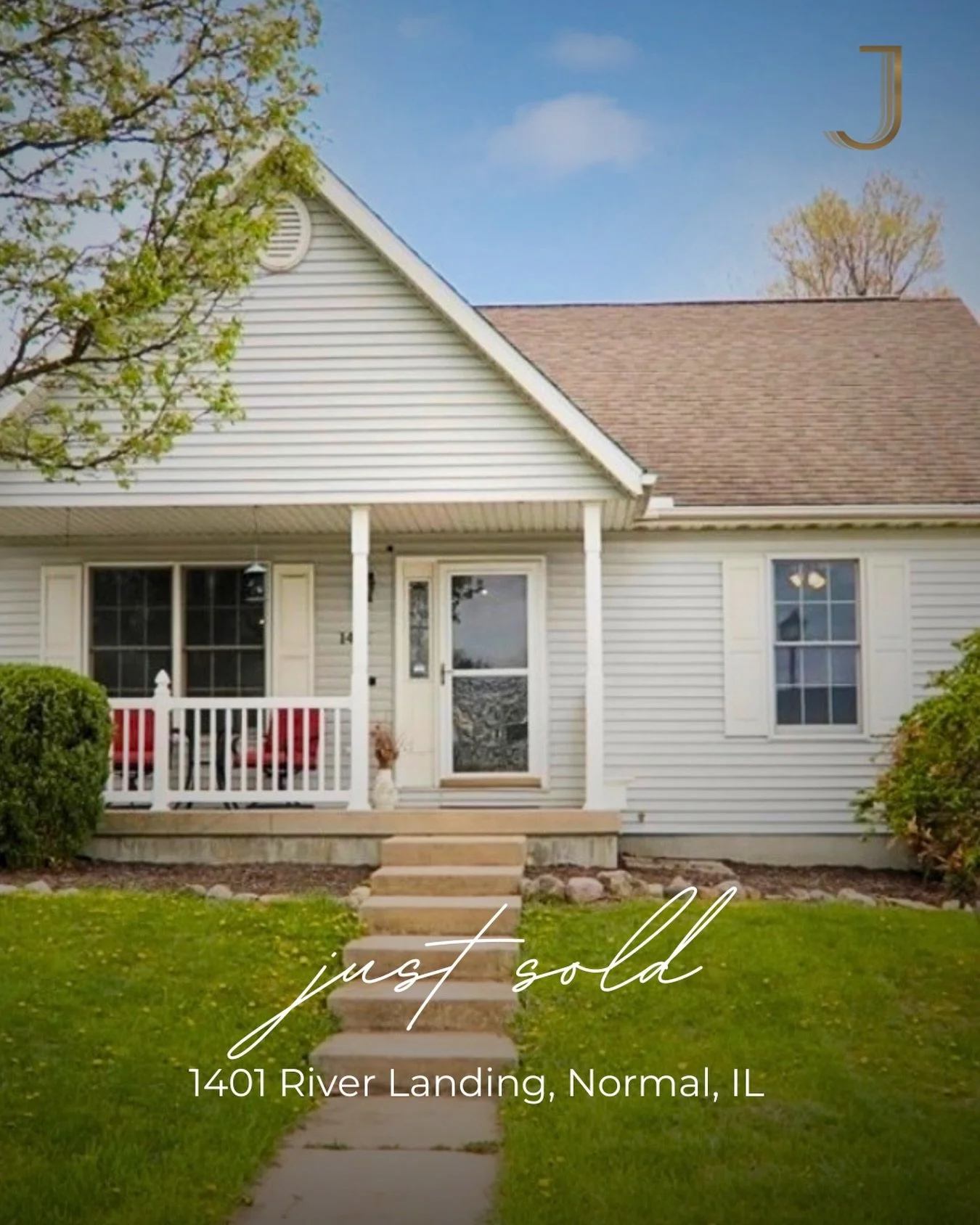 ✨ Another set of keys, another exciting new chapter.

Congratulations to our clients on the successful sale of their home at 1401 River Landing! Helping people move forward&mdash;whether they&rsquo;re buying, selling, downsizing, or upgrading&mdash;i