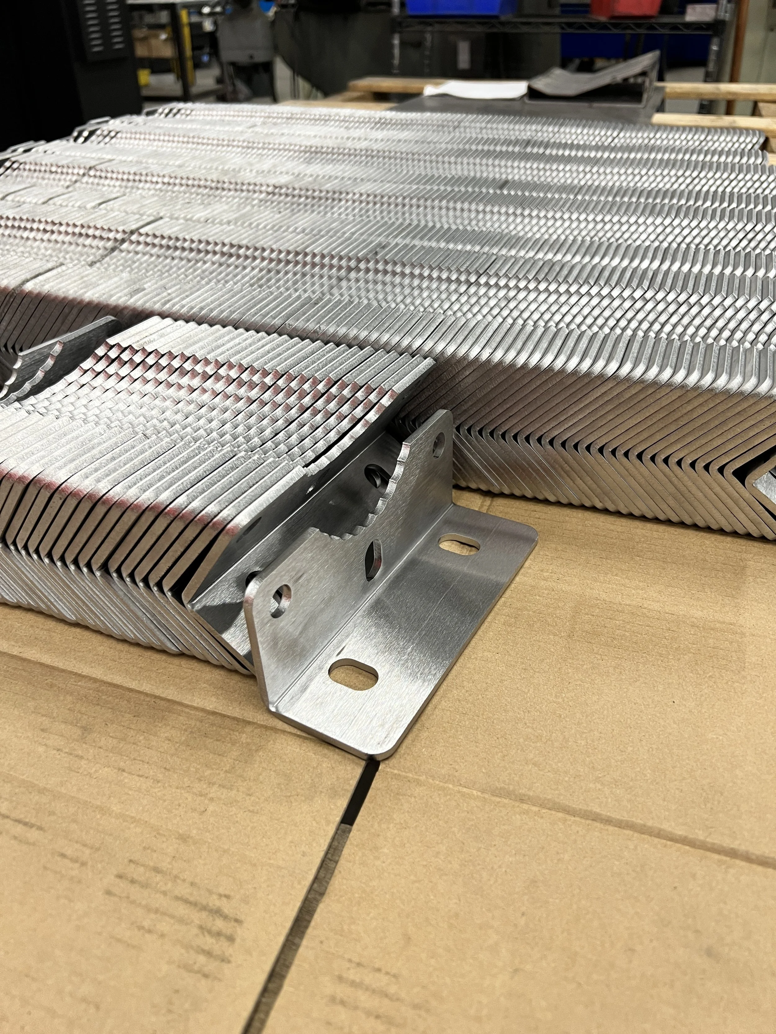 How Quantity Affects Price in Contract Manufacturing