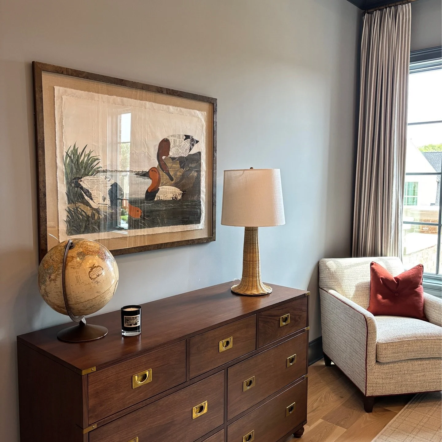 ✨ Excited to share that my piece &ldquo;Lakeside&rdquo; is being shown in the @nashville_parade_of_homes! It&rsquo;s such an honor to see it featured in this handsome boy&rsquo;s room beautifully designed by @bellavitatn.

You can visit the Parade of
