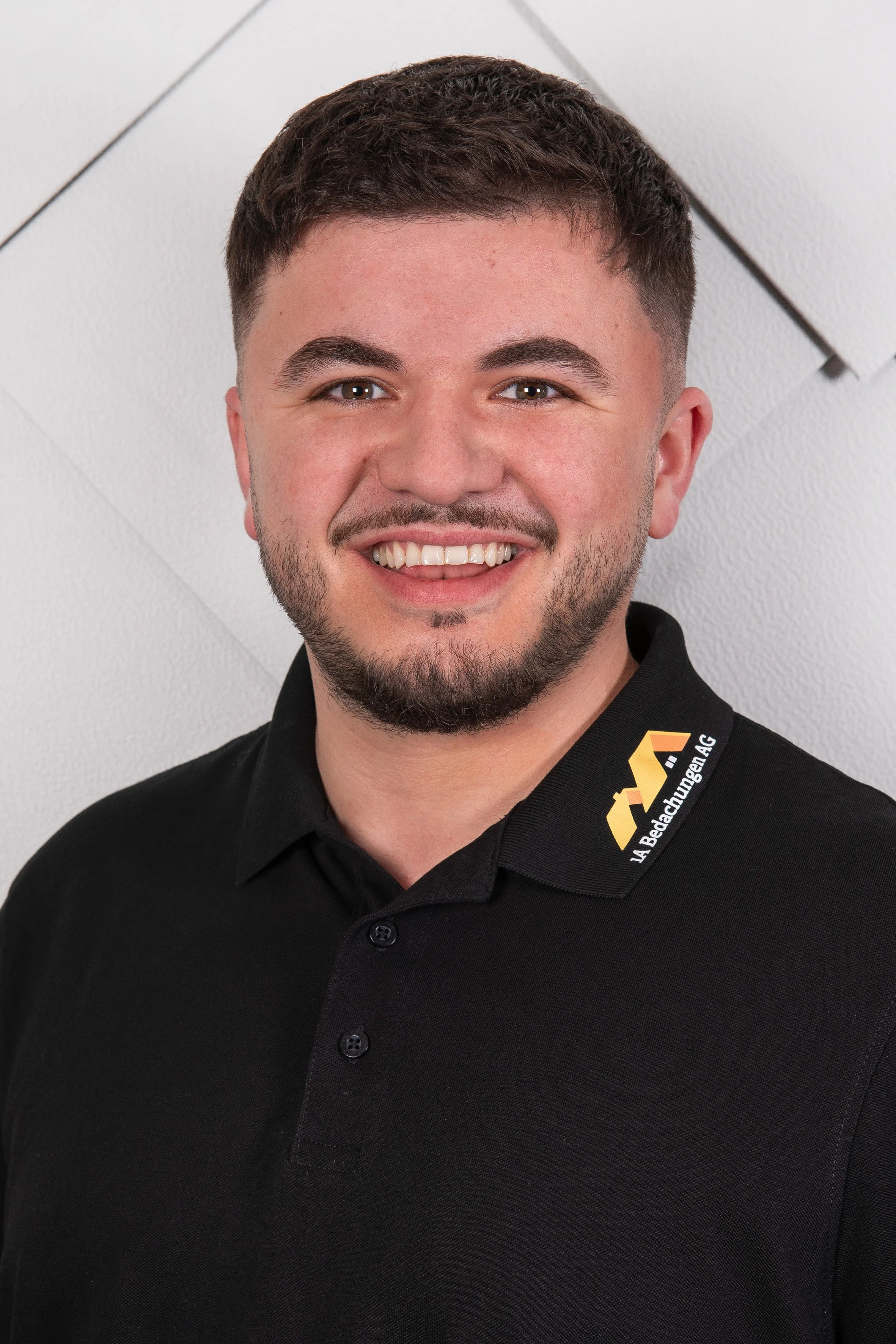 Elmaid Ismaili, Assistent der Geschäftsführung bei 1A Bauspenglerei