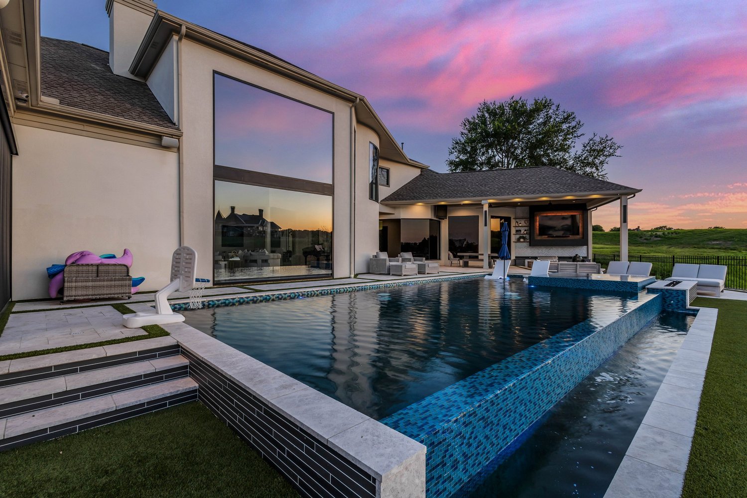 Custom Outdoor Living Projects in Dallas-Fort Worth