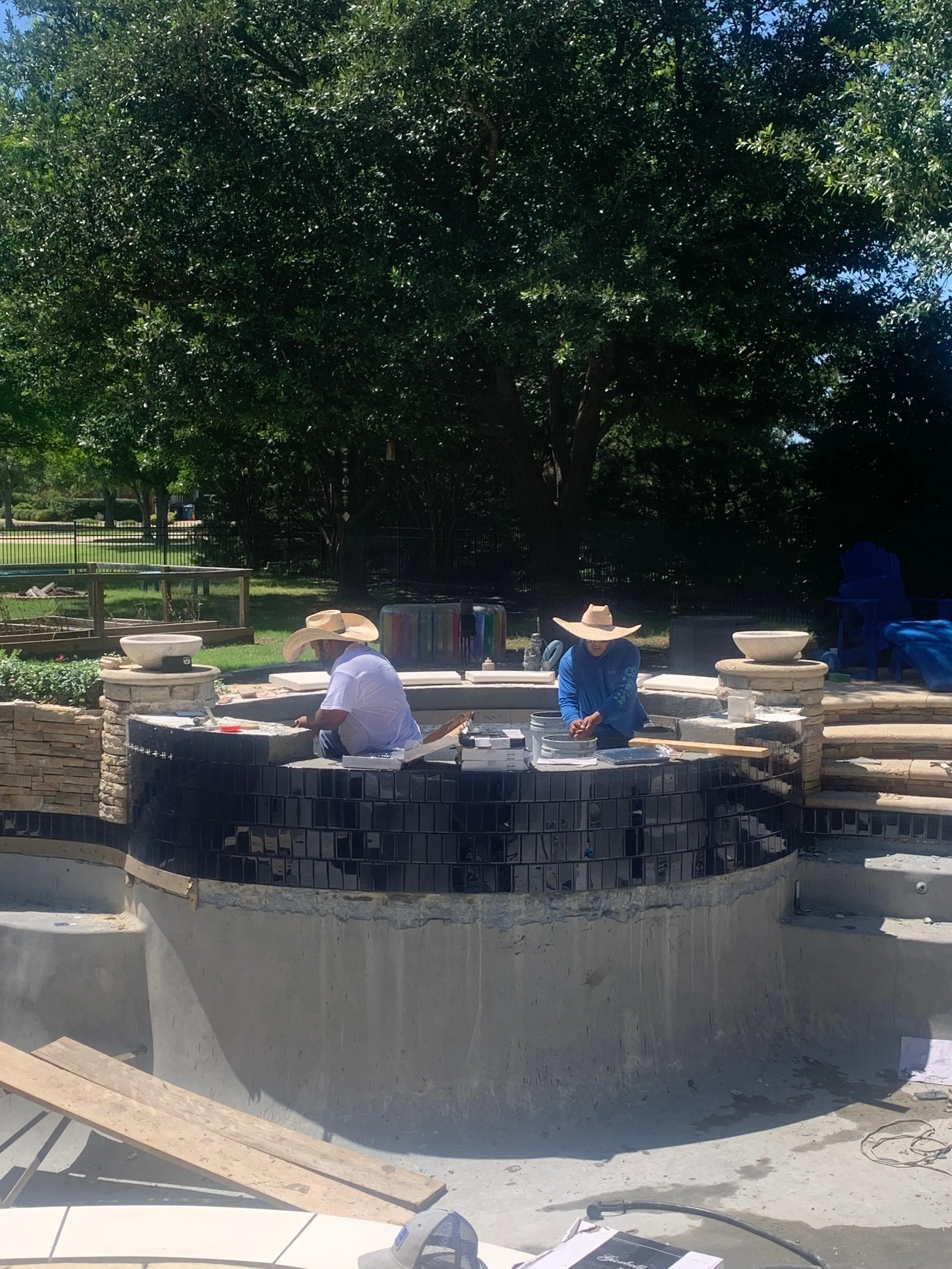 Transform Your Backyard with Custom Pools, Spas, and Pool Remodels