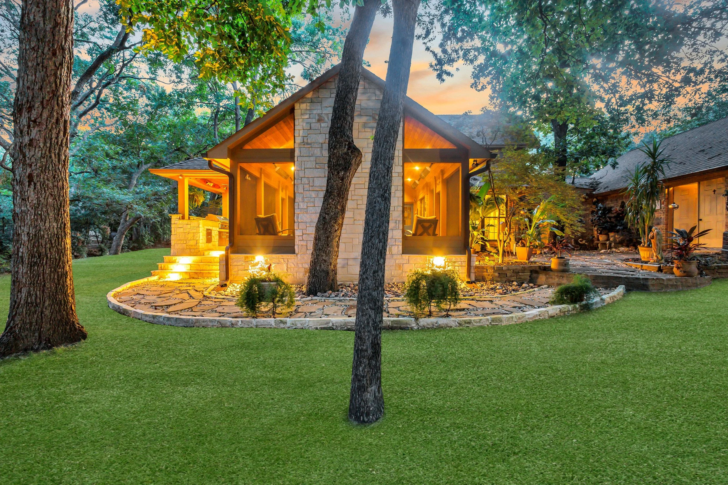 Rustic Outdoor Living in McKinney