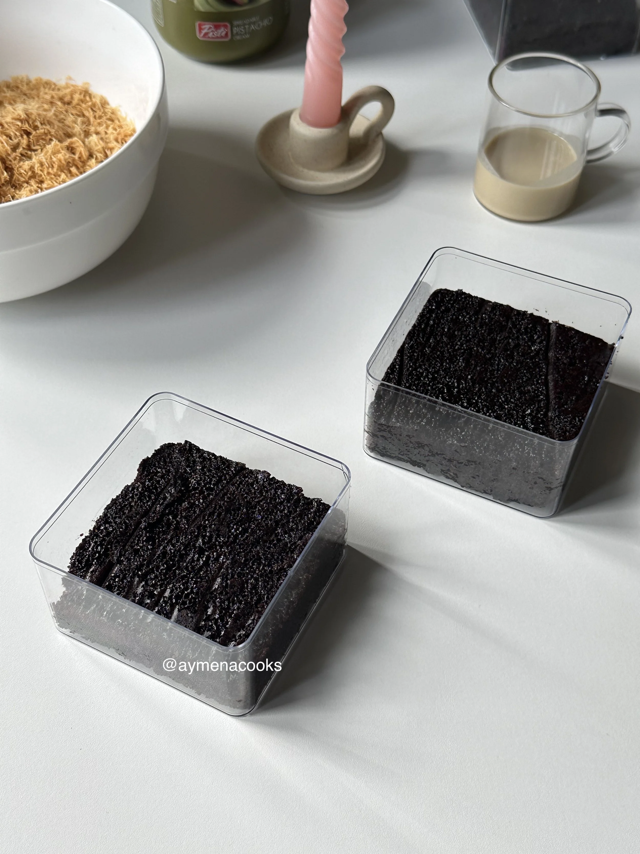 dubai chocolate cake boxes — Lunch Break
