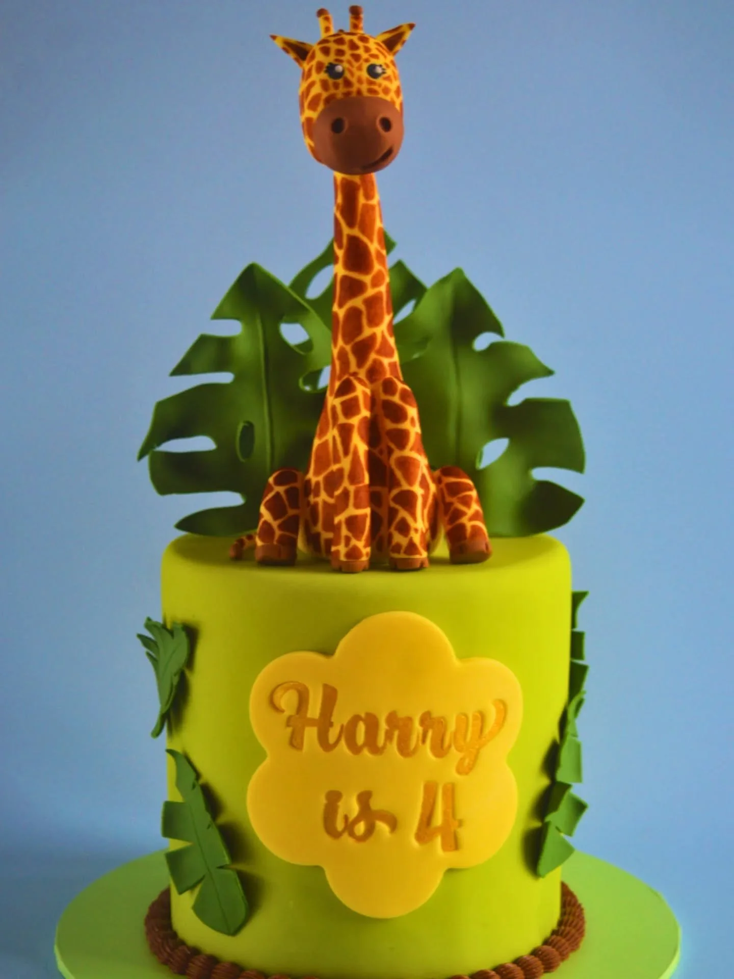 This was one of the first cakes I made when I opened Serving Cake and by far still one of the cakes I get asked about the most!! I look back and I think I could definitely do this even better now! 😆

Harry's mum came to me because he was obsessed wi