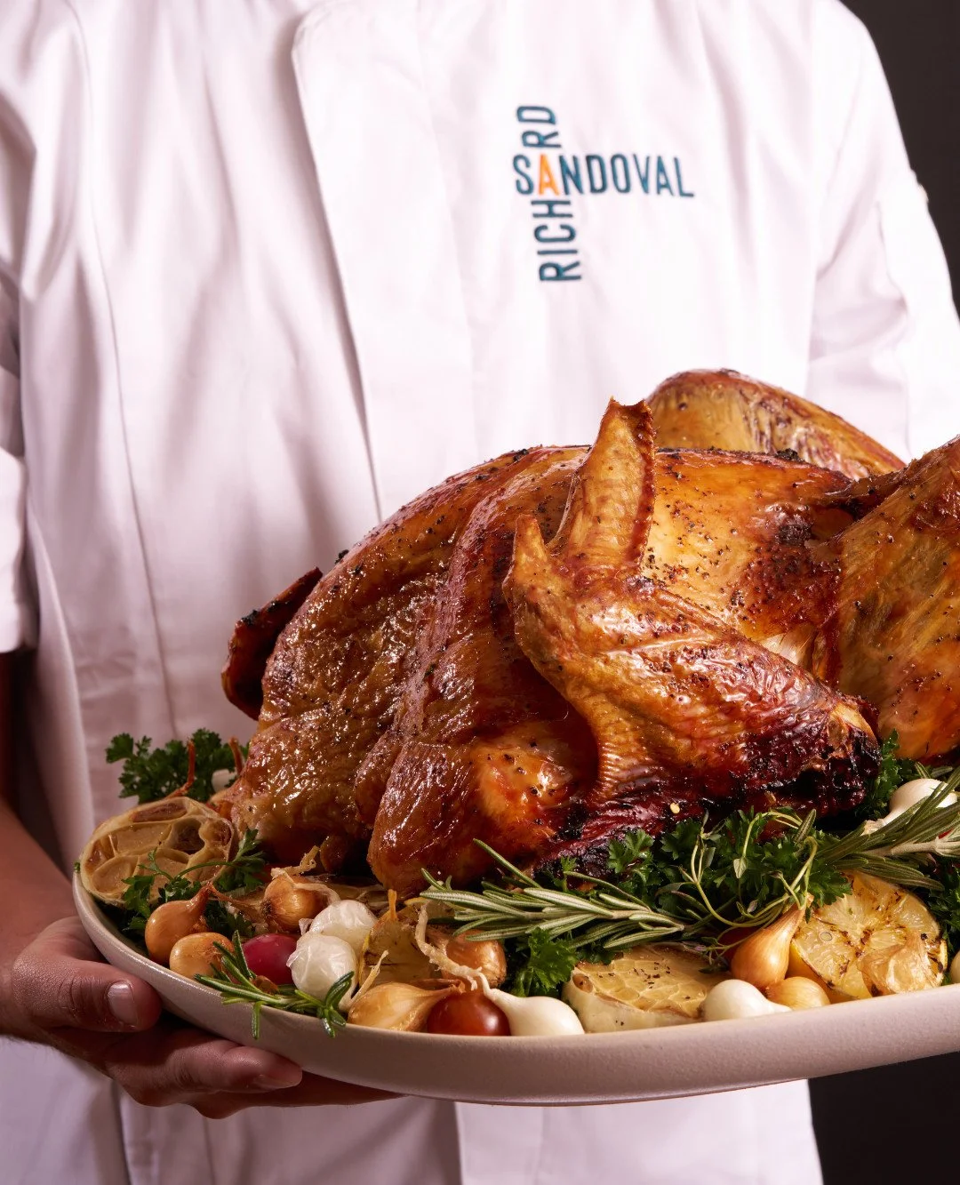 Happy Thanksgiving from all of us at Toro! Whether you're joining us today for a festive feast or gathered at home with loved ones, we wish you a happy holiday season.