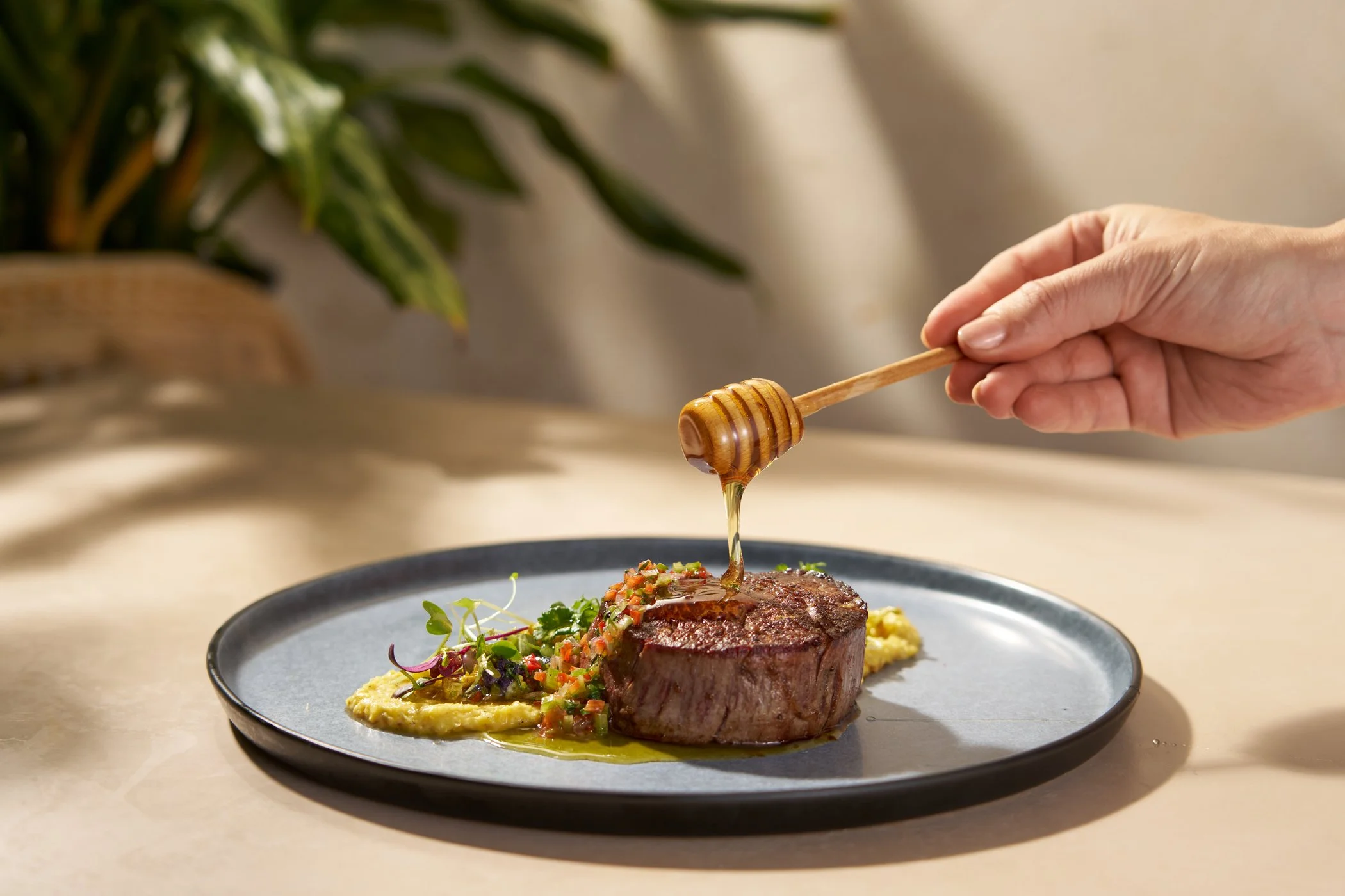 RSH-Viva-Abejas-2026---Entree-2-2100x1400-28ac3388-42fe-4ad1-b41f-9a873f91a7b8 (1).jpg