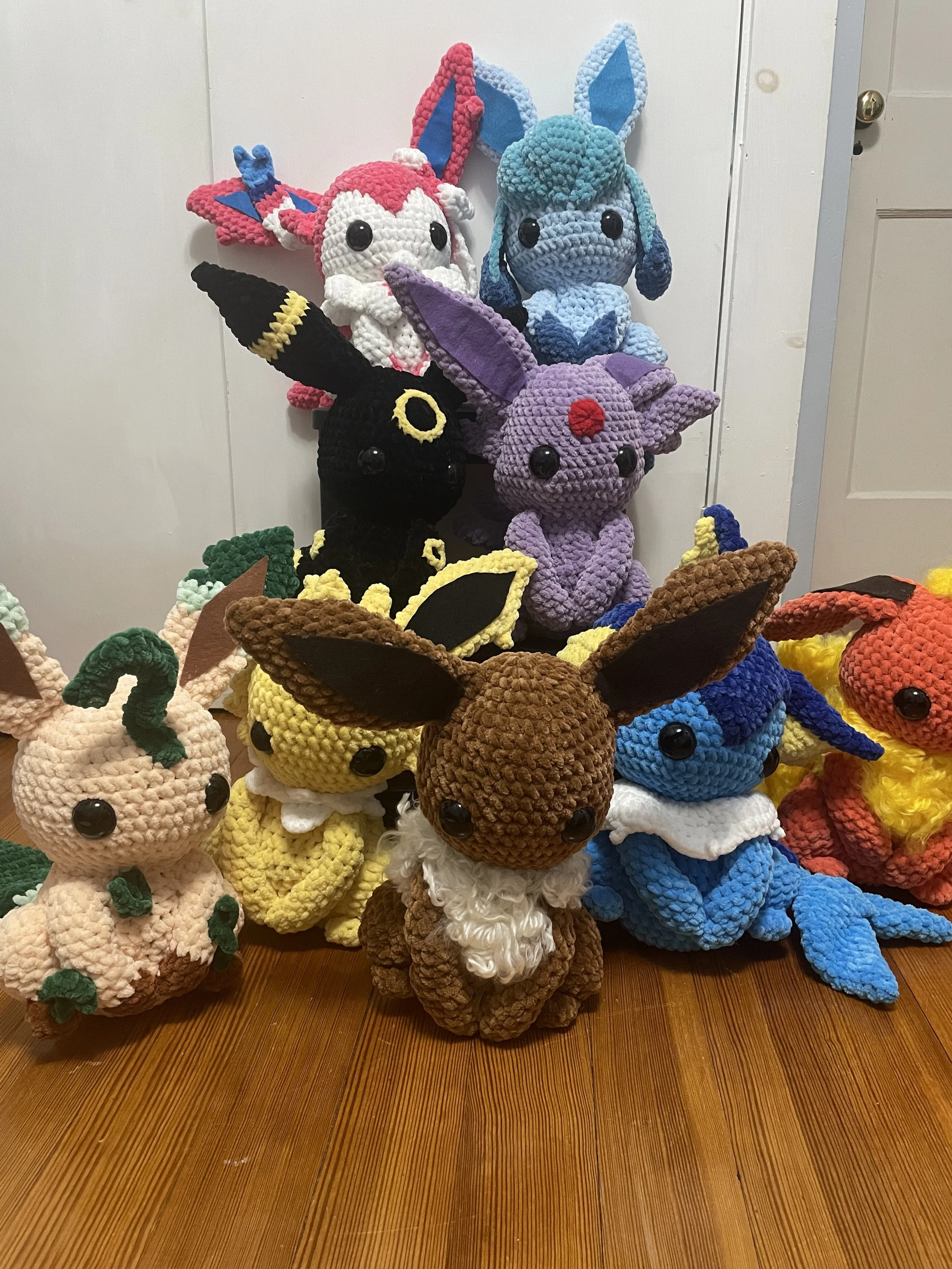 Large Eeveelutions *Made To Order*