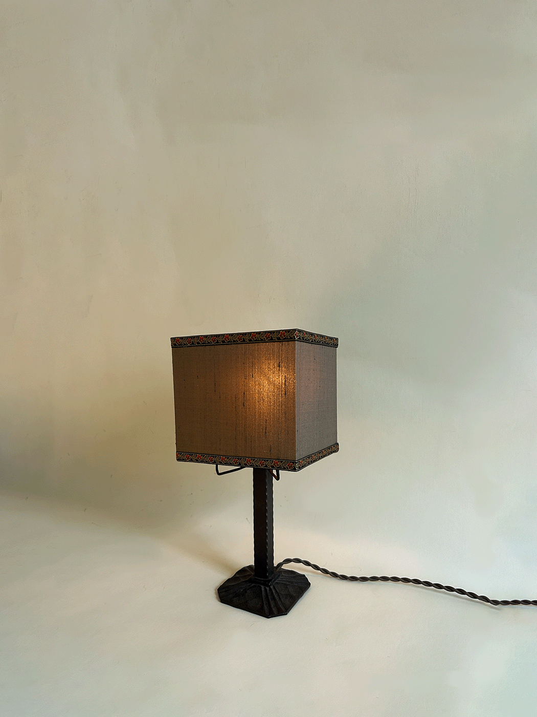 SilkLamp-A.png