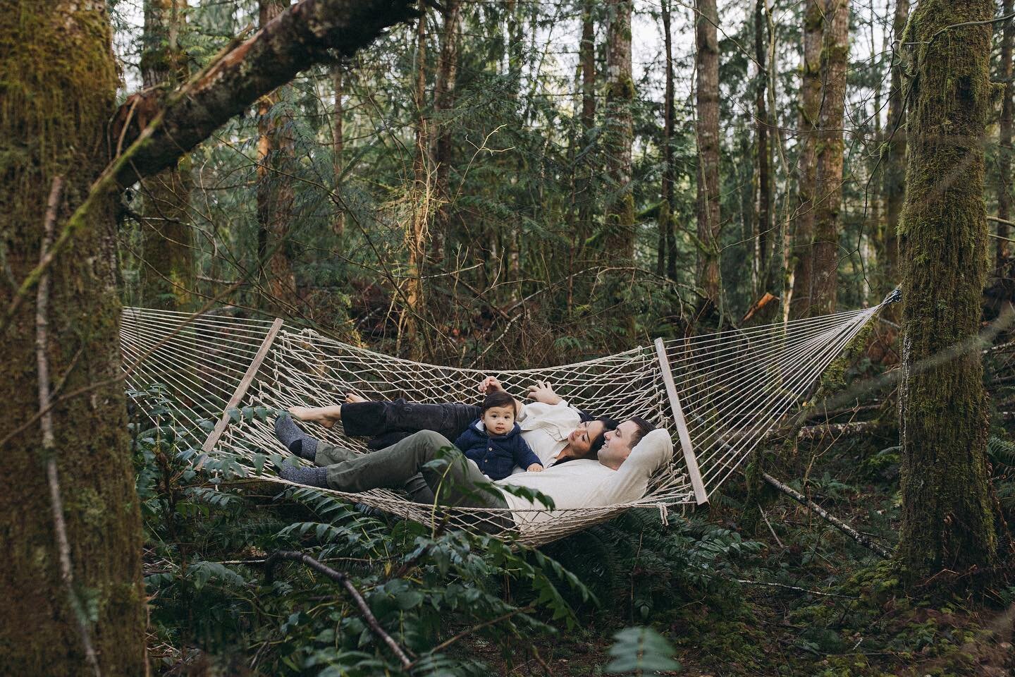 So in love with this sweet session, documenting a little slice of their life while vacationing at @thepacificbin cabin. There were snuggles, book time, a little walk, milk, and even time in the hot tub. It felt mundane - which was the beautiful part 