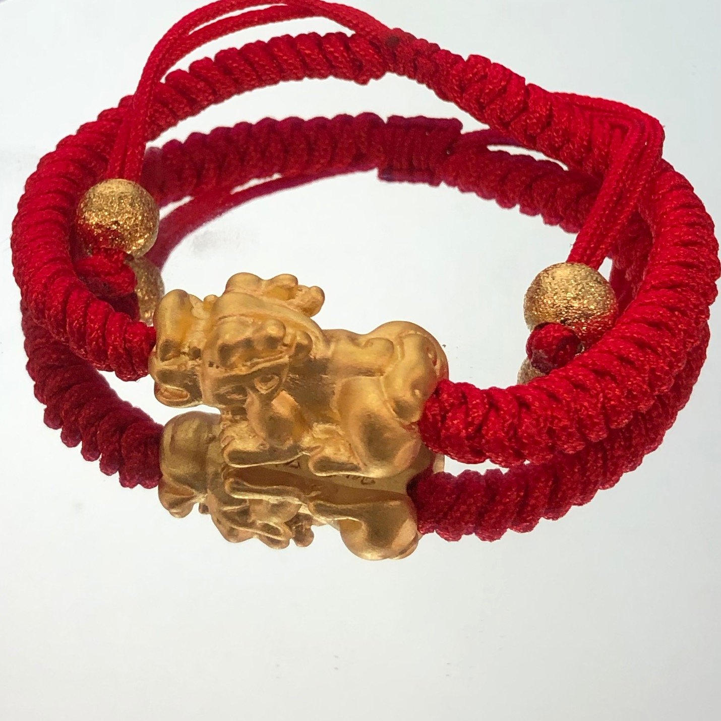 Pulseras Rojas Con Doradas
