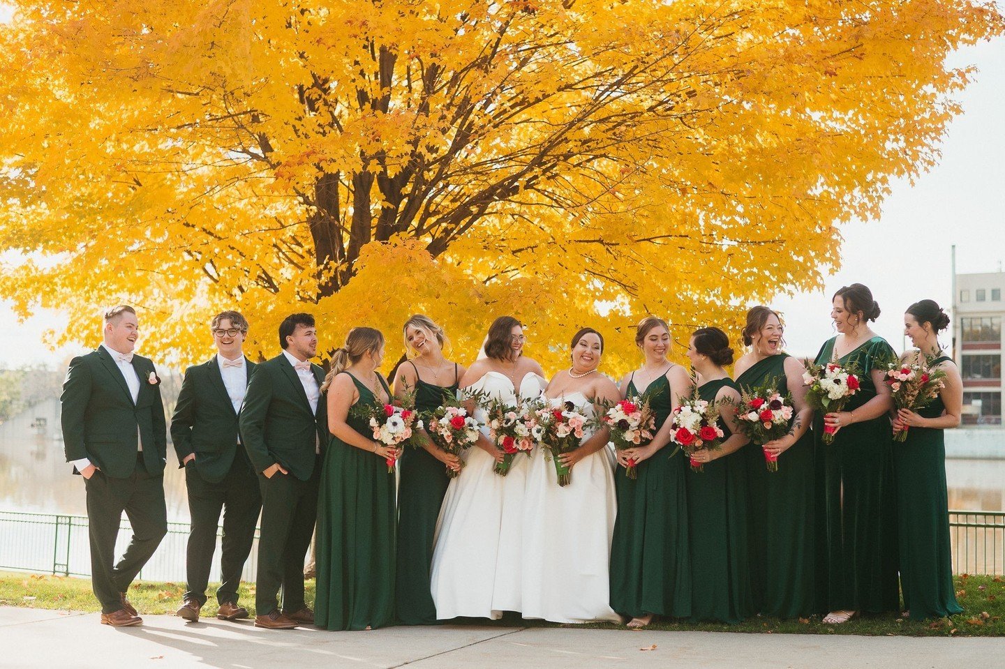 It may be spring, but we can't stop thinking about the gorgeous fall wedding in Grand Rapids last year! Many of our weddings take us to the lakeshore, but we absolutely love Grand Rapids weddings. There are so many amazing locations for photos all ar