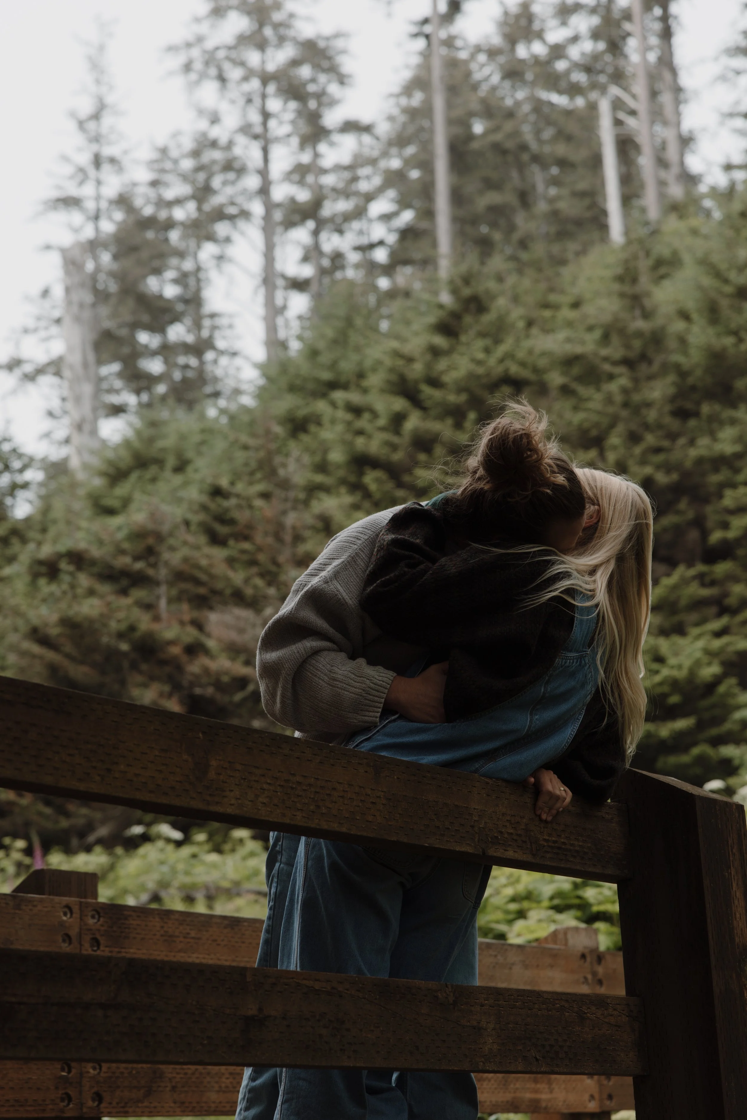 campfire couple_final-29.jpg