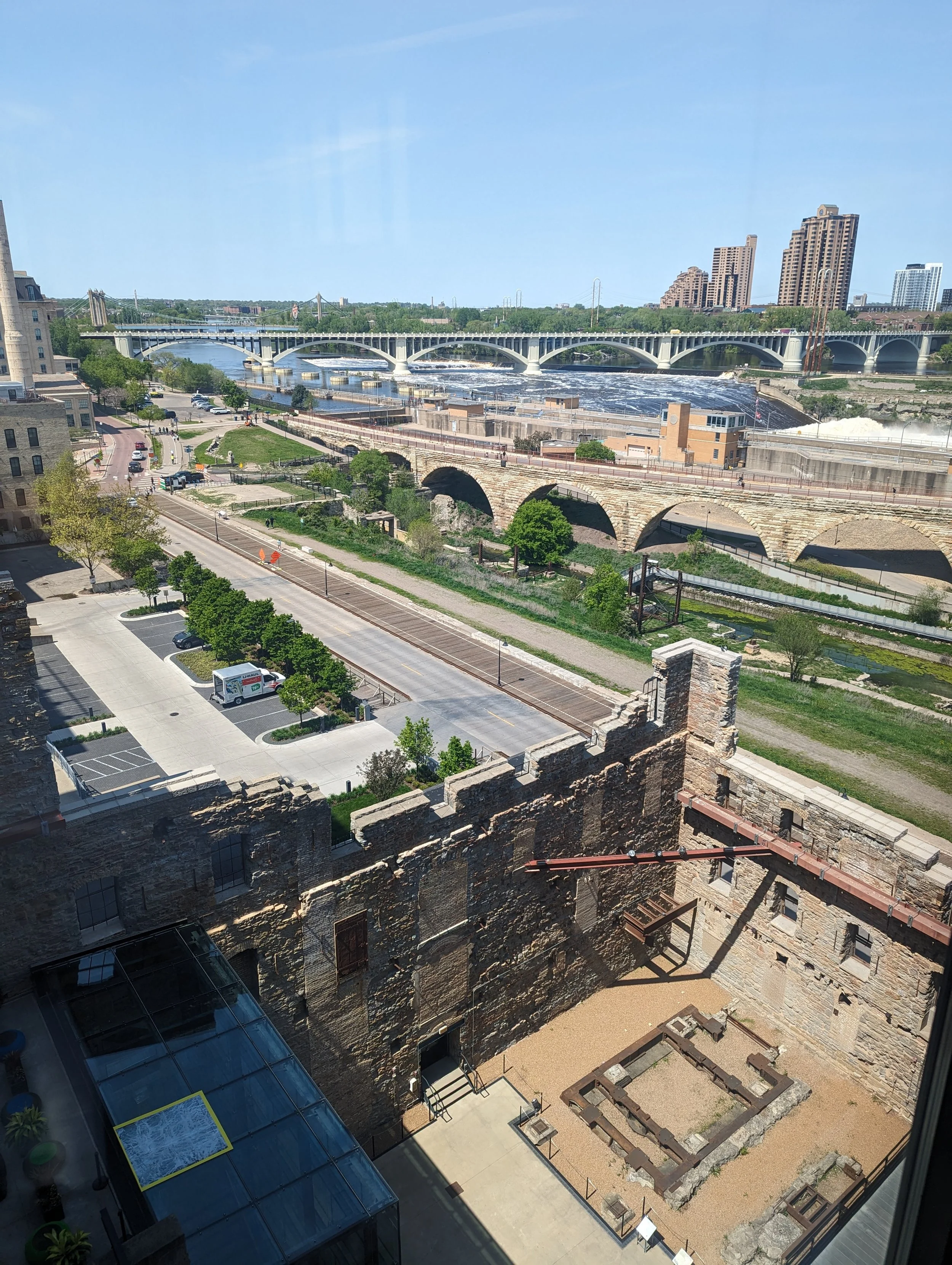 PXL_20240511_185944701.RAW-01.COVER.jpg