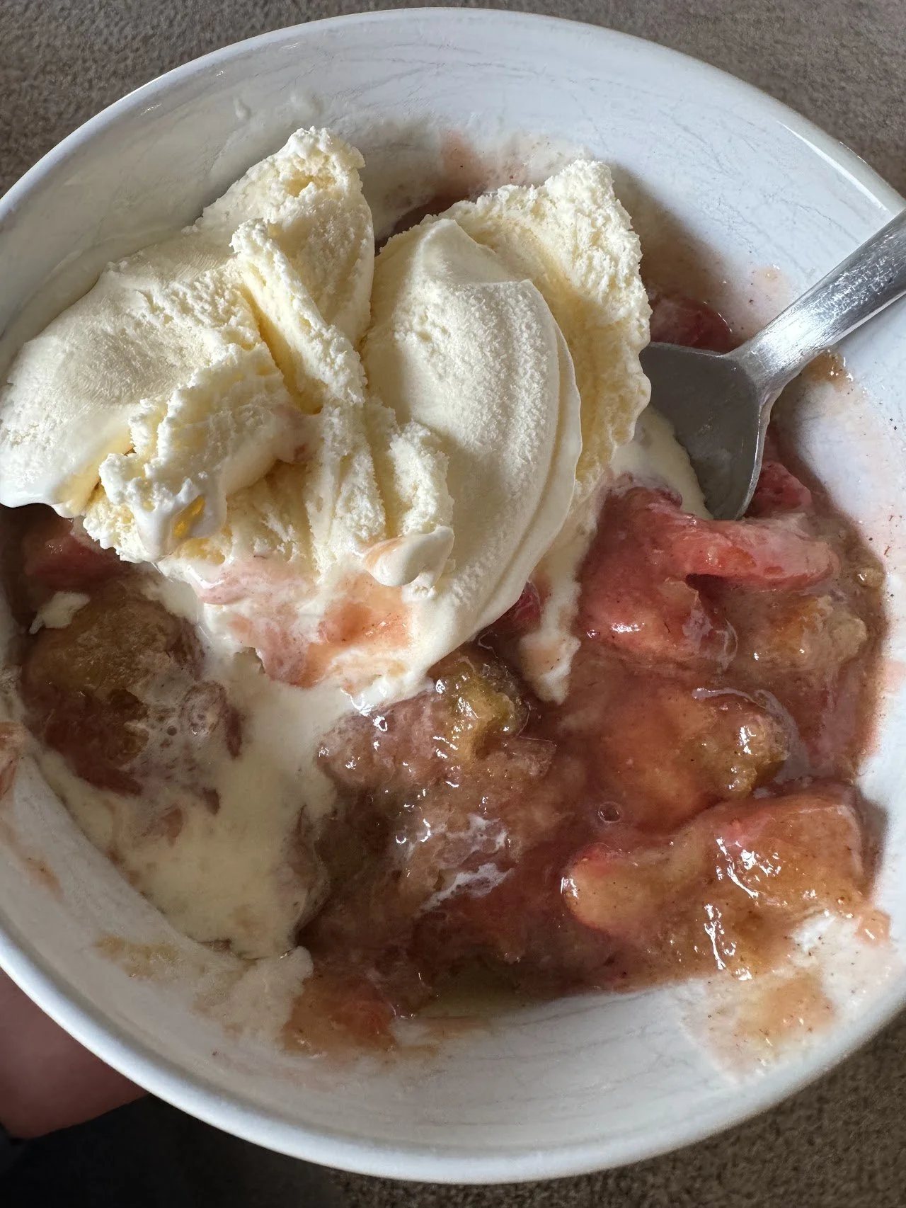 Strawberry Rhubarb Crumble