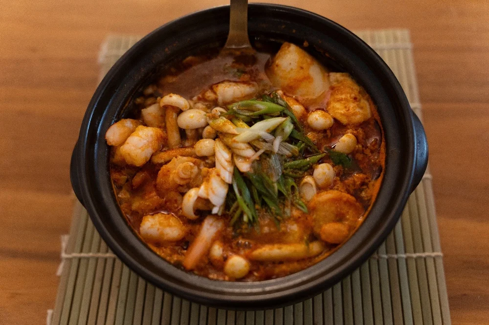 winter date activities, fun winter date ideas, winter date night ideas, winter date ideas near me, romantic date ideas for winter, winter romantic date ideas