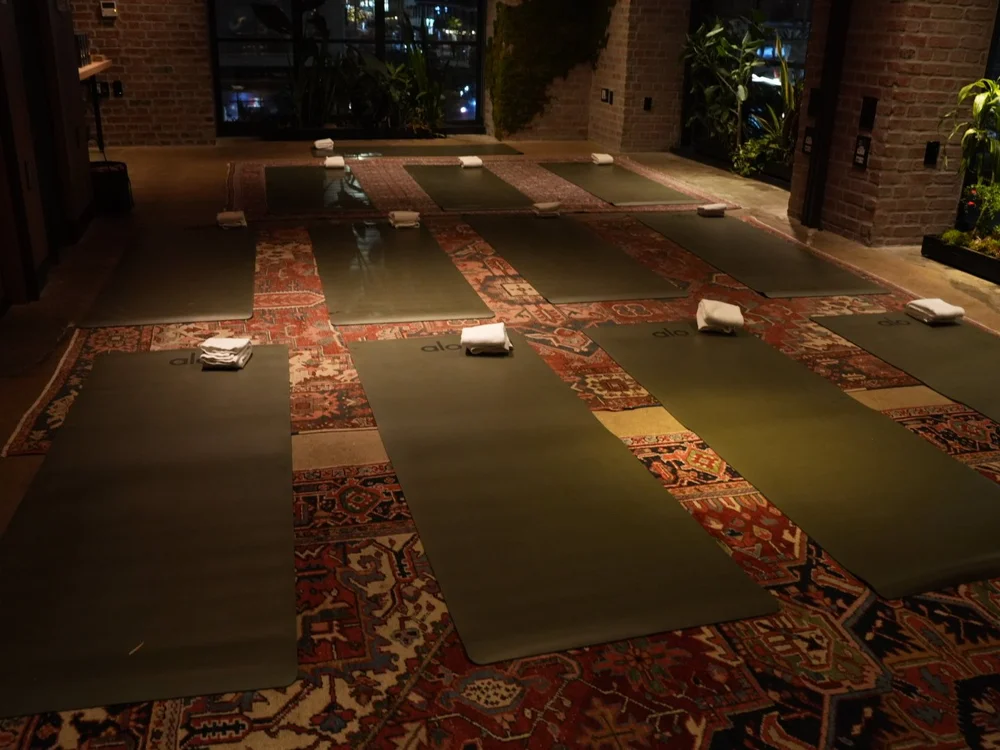 winter date activities, fun winter date ideas, winter date night ideas, winter date ideas near me, romantic date ideas for winter, winter romantic date ideas