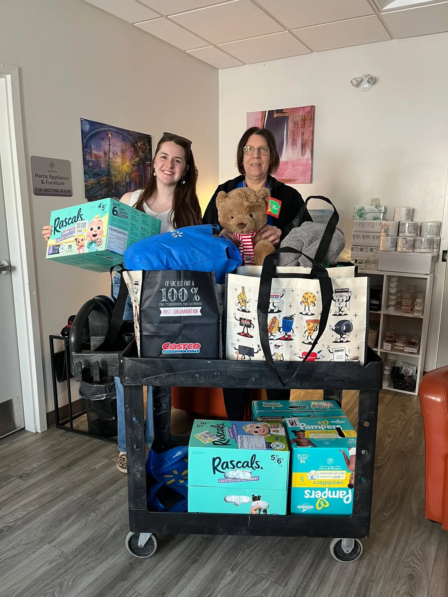 ✨ We would like to extend our sincere thanks to @sunstone.esthetics and everyone who contributed to their recent donation drive in support of Waypoints.

Throughout May, @sunstone.esthetics hosted a donation initiative at their business, inviting cli
