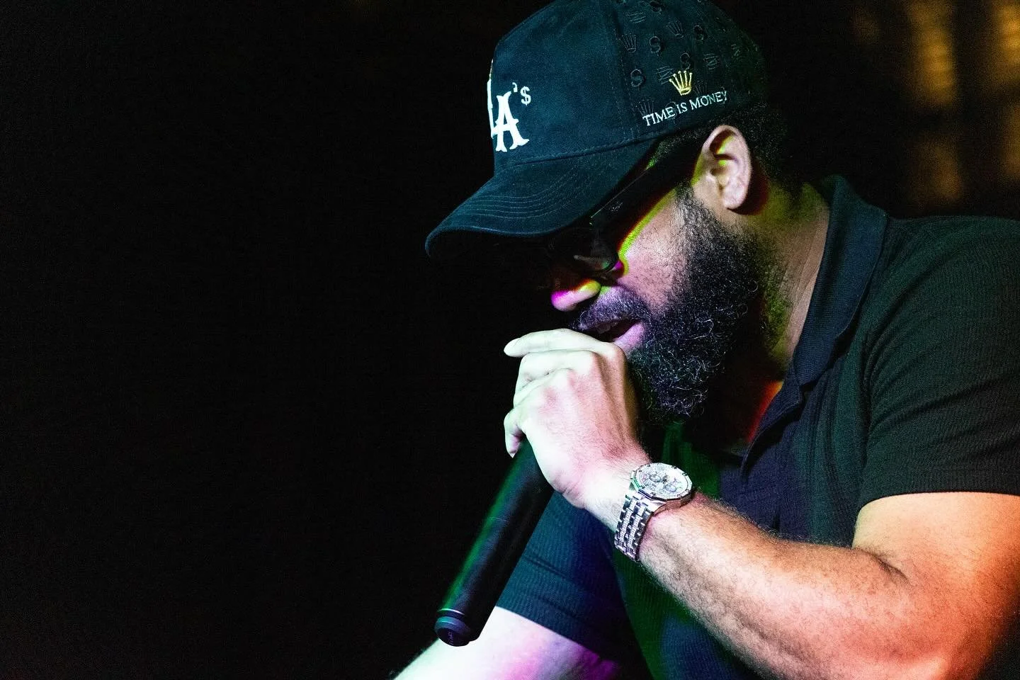 Famous Fhil performing @socialnewlondon this past weekend. Will be posting more artists through out the day and this week๐
#hiphop #ct #photography #music